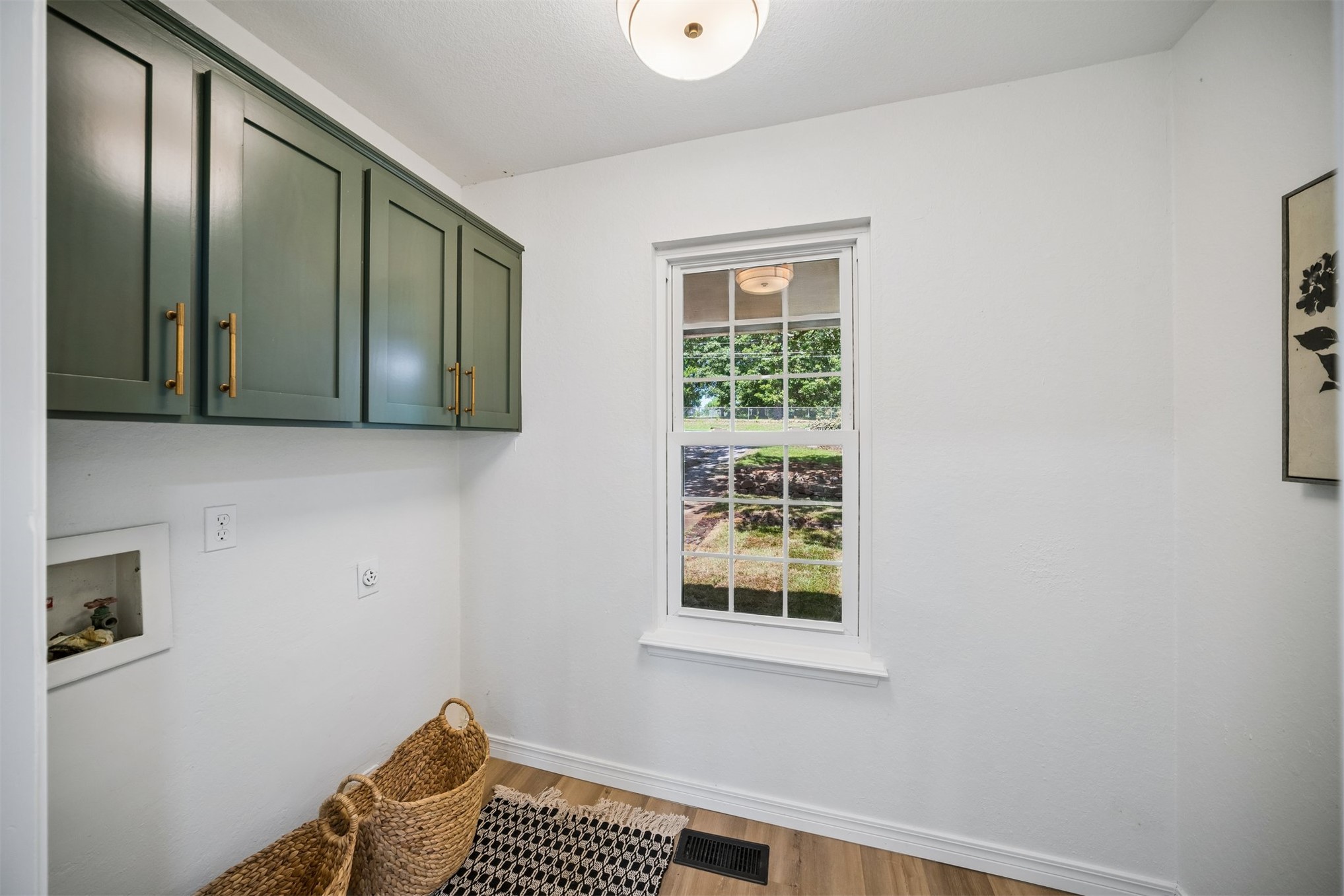 3199 N Mistletoe Road Property Photo 14