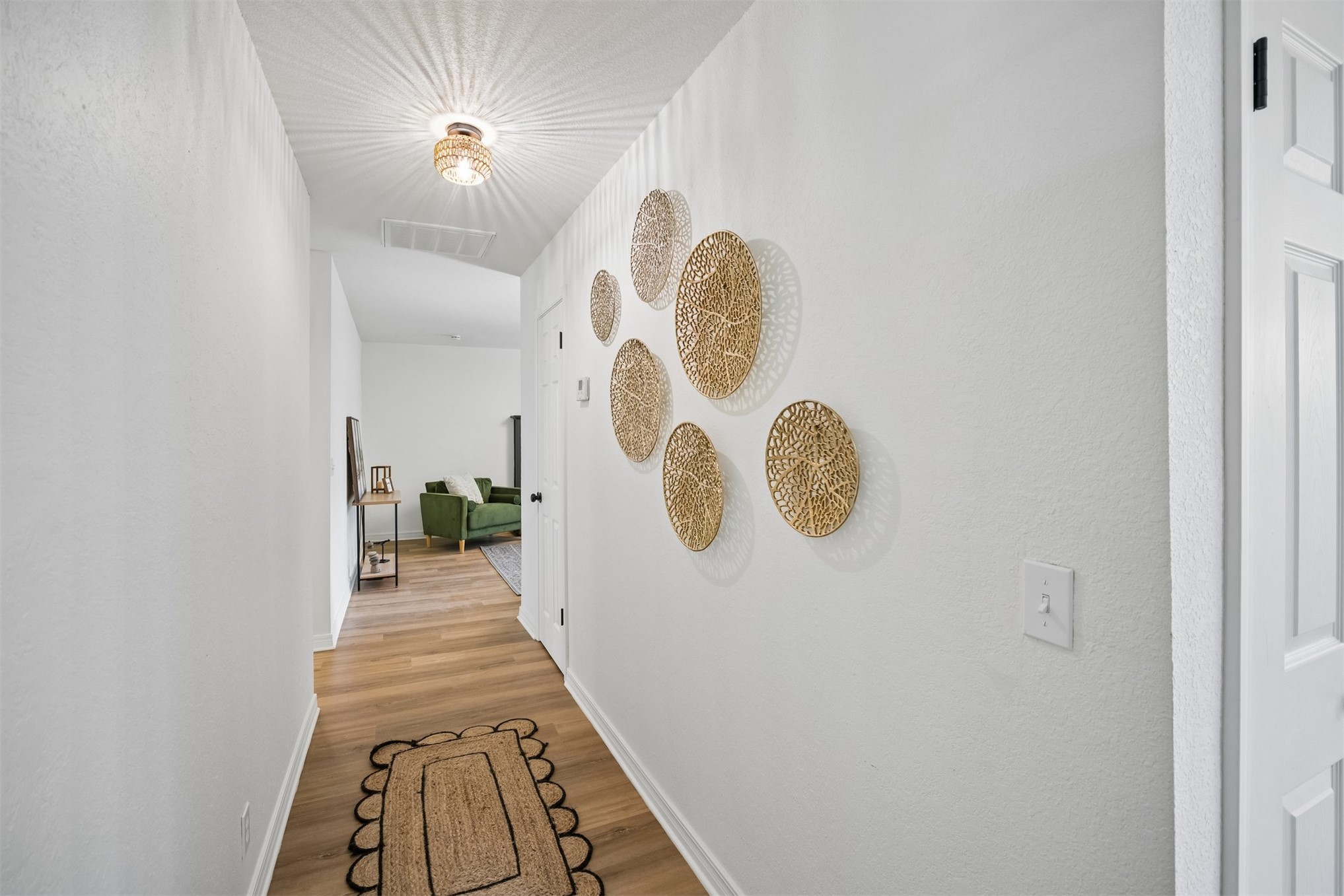 3199 N Mistletoe Road Property Photo 15