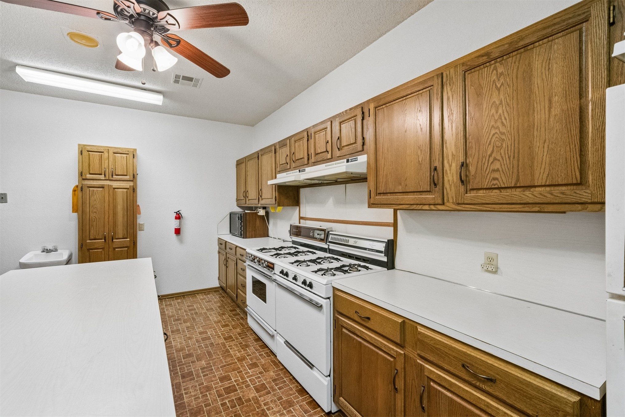 924 Hope Avenue Property Photo 25