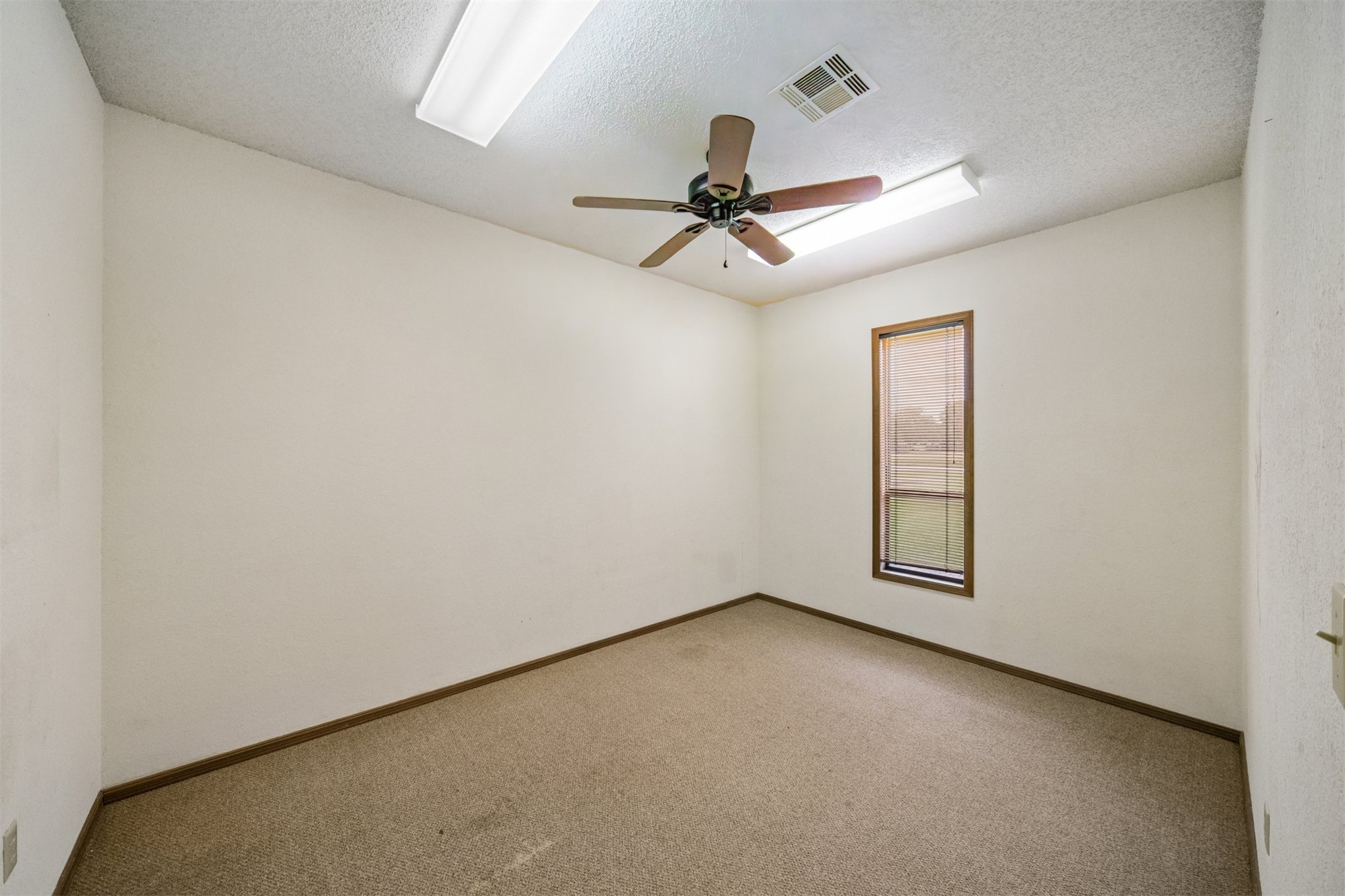 924 Hope Avenue Property Photo 28