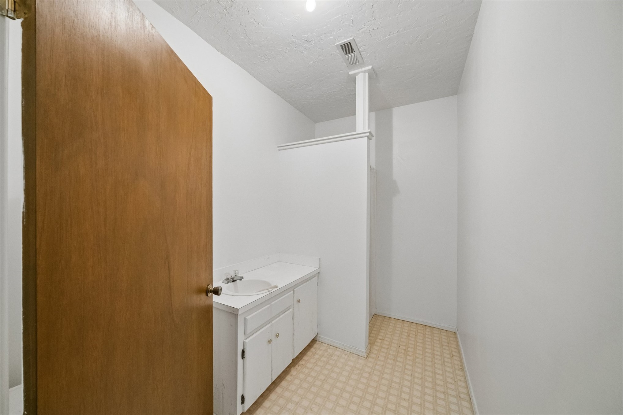 924 Hope Avenue Property Photo 35