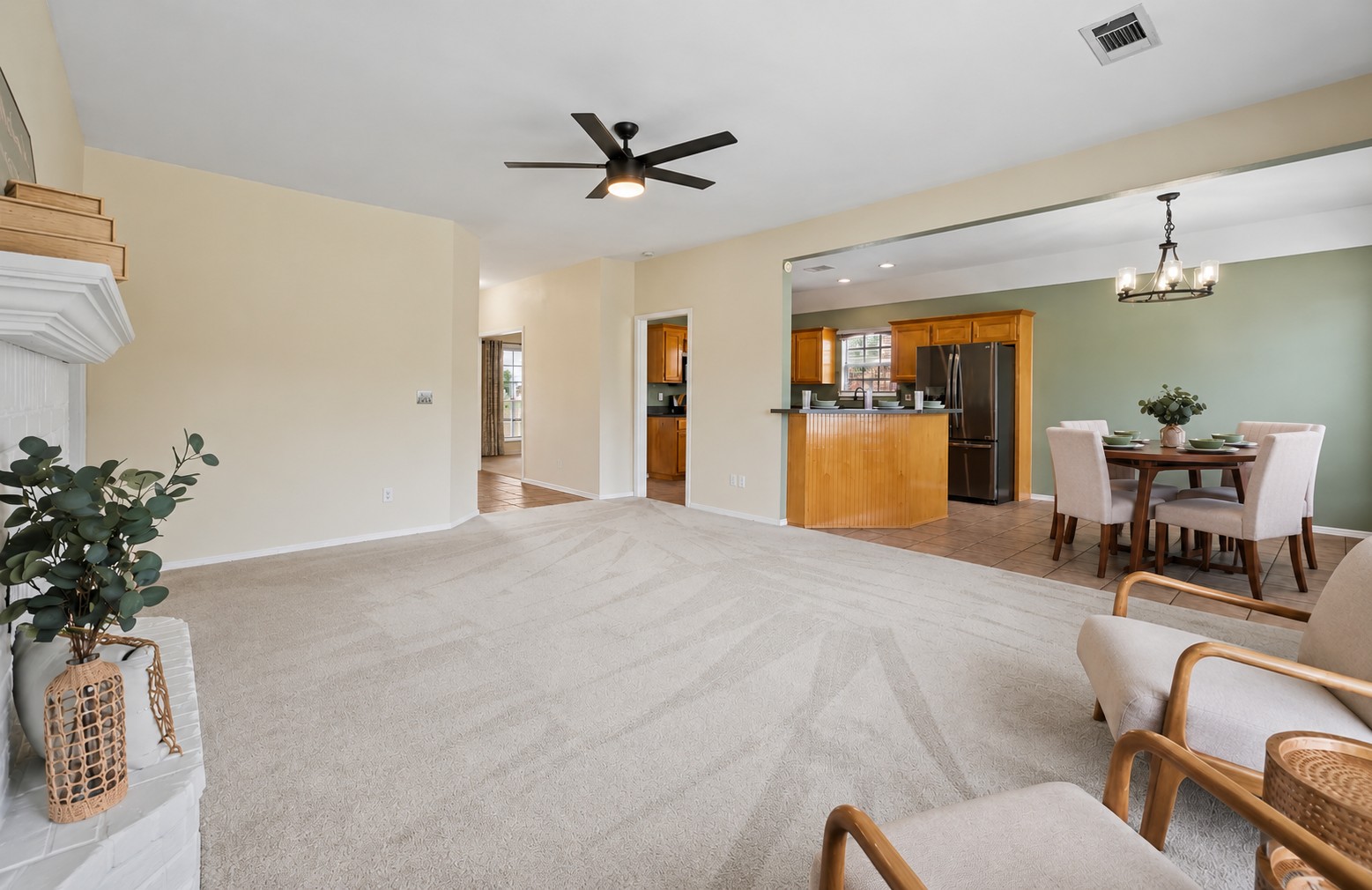 15209 E 90th Place N Property Photo 5