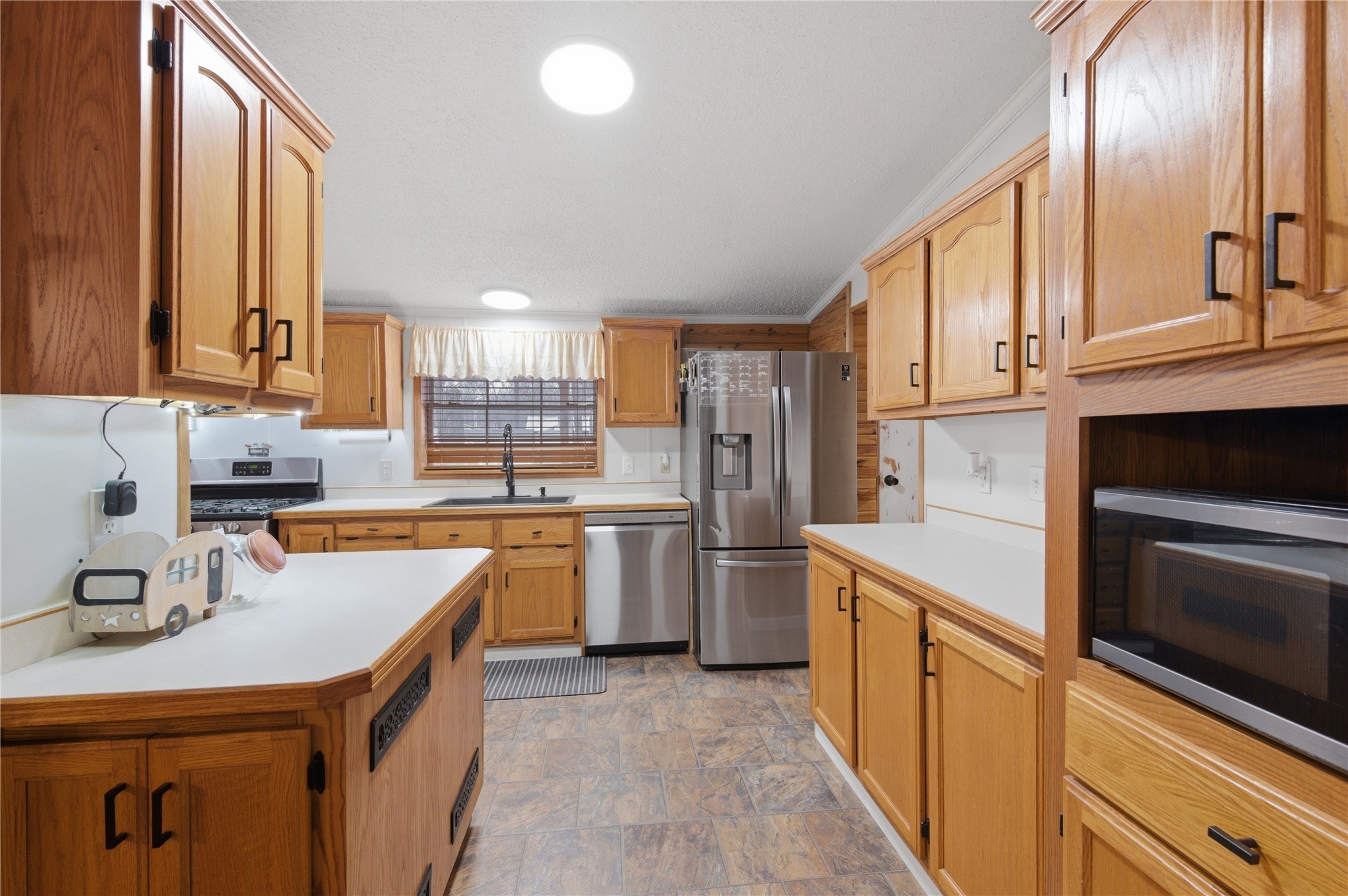 453550 Ponca Avenue Property Photo 12