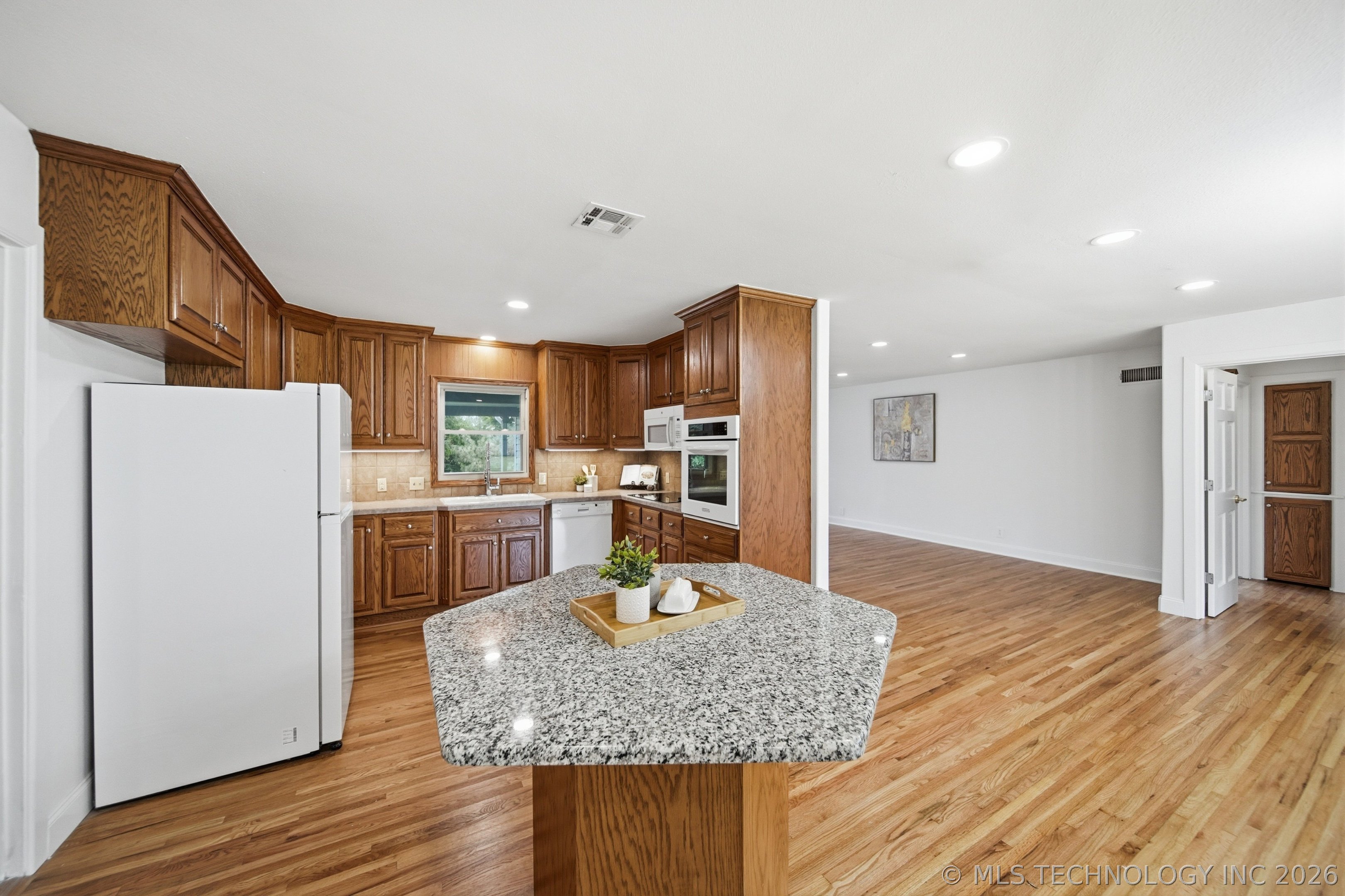 2607 S Florence Drive Property Photo 12