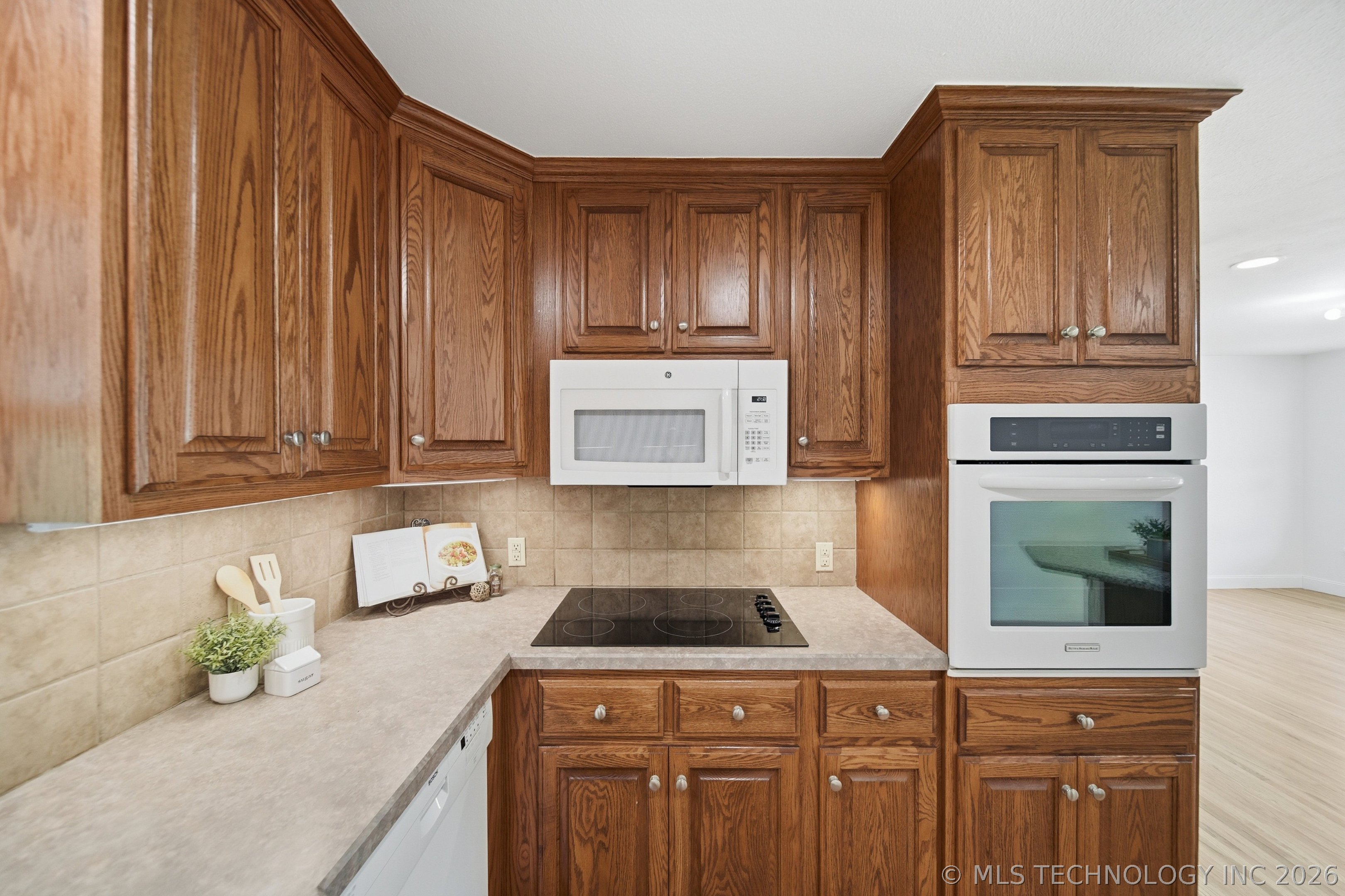 2607 S Florence Drive Property Photo 18
