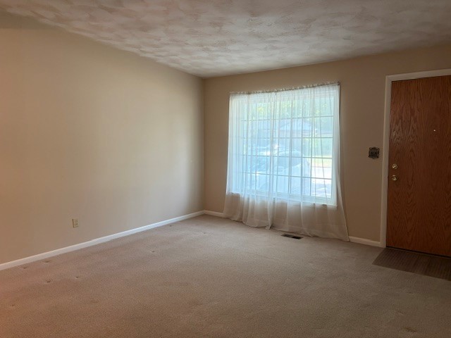 1326 N 78th East Avenue Property Photo 5