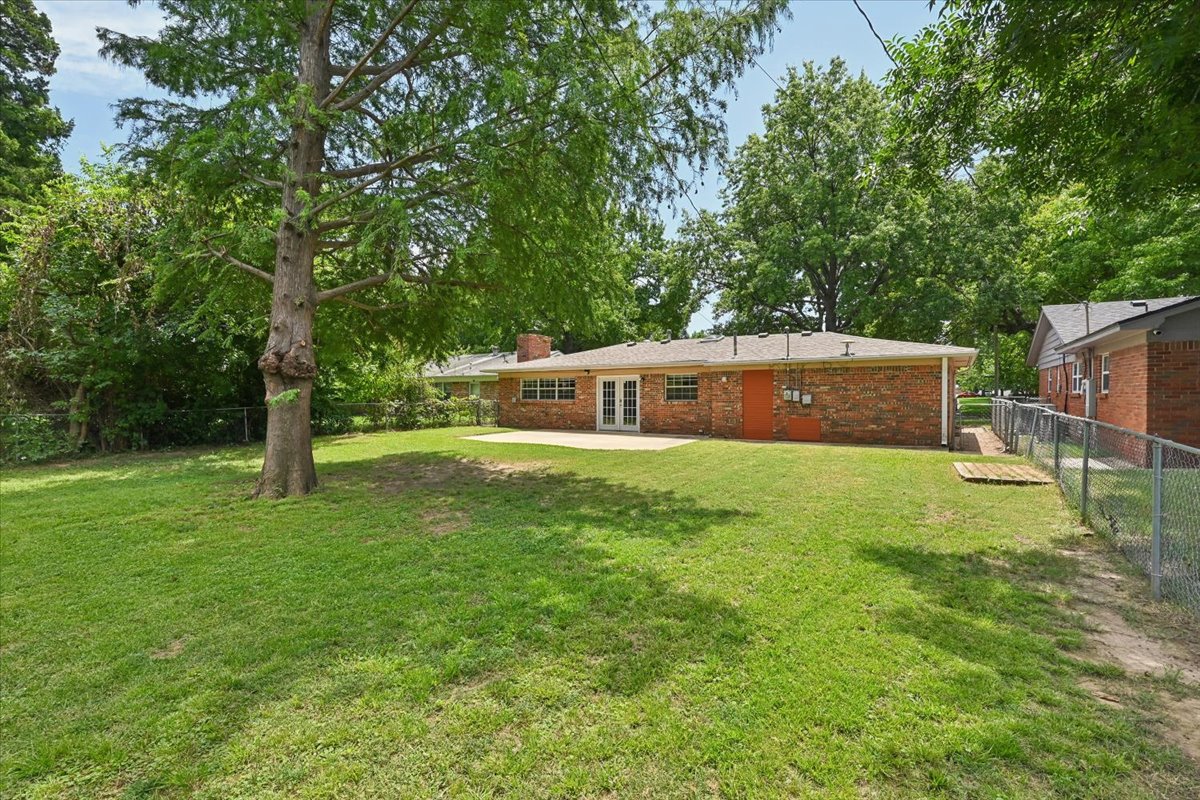 1367 E 46th Street Property Photo 36