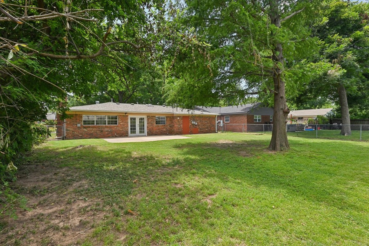 1367 E 46th Street Property Photo 37