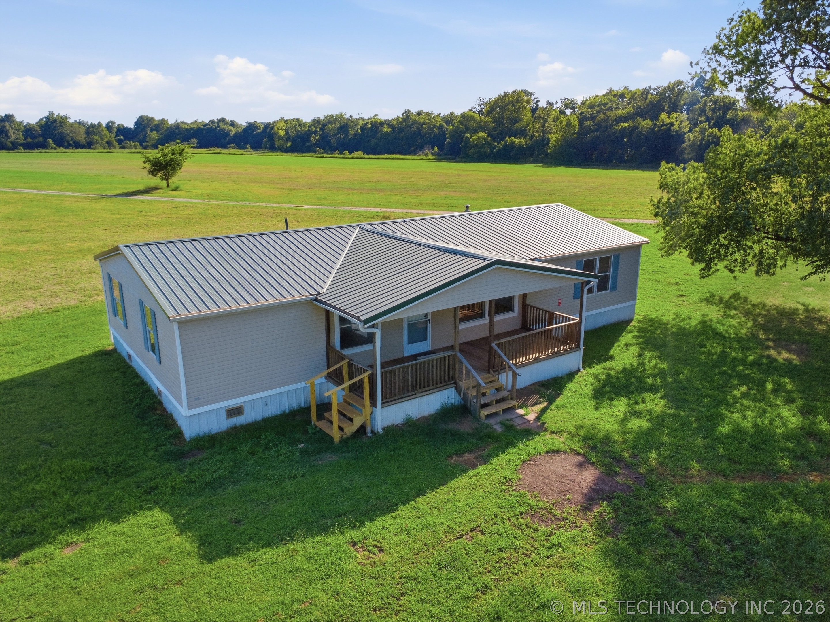 358706 E 5750 Road Property Photo 5