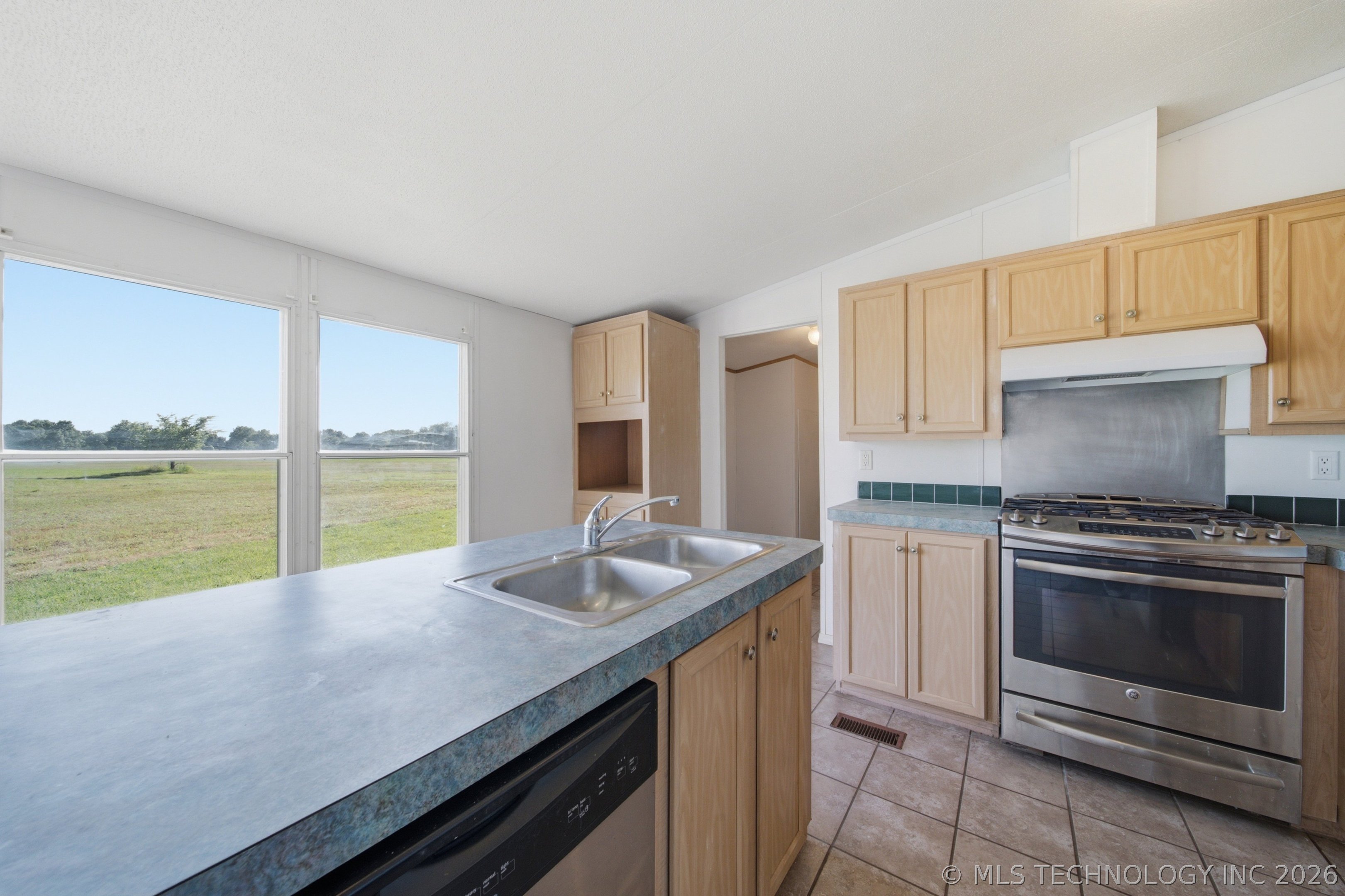 358706 E 5750 Road Property Photo 14
