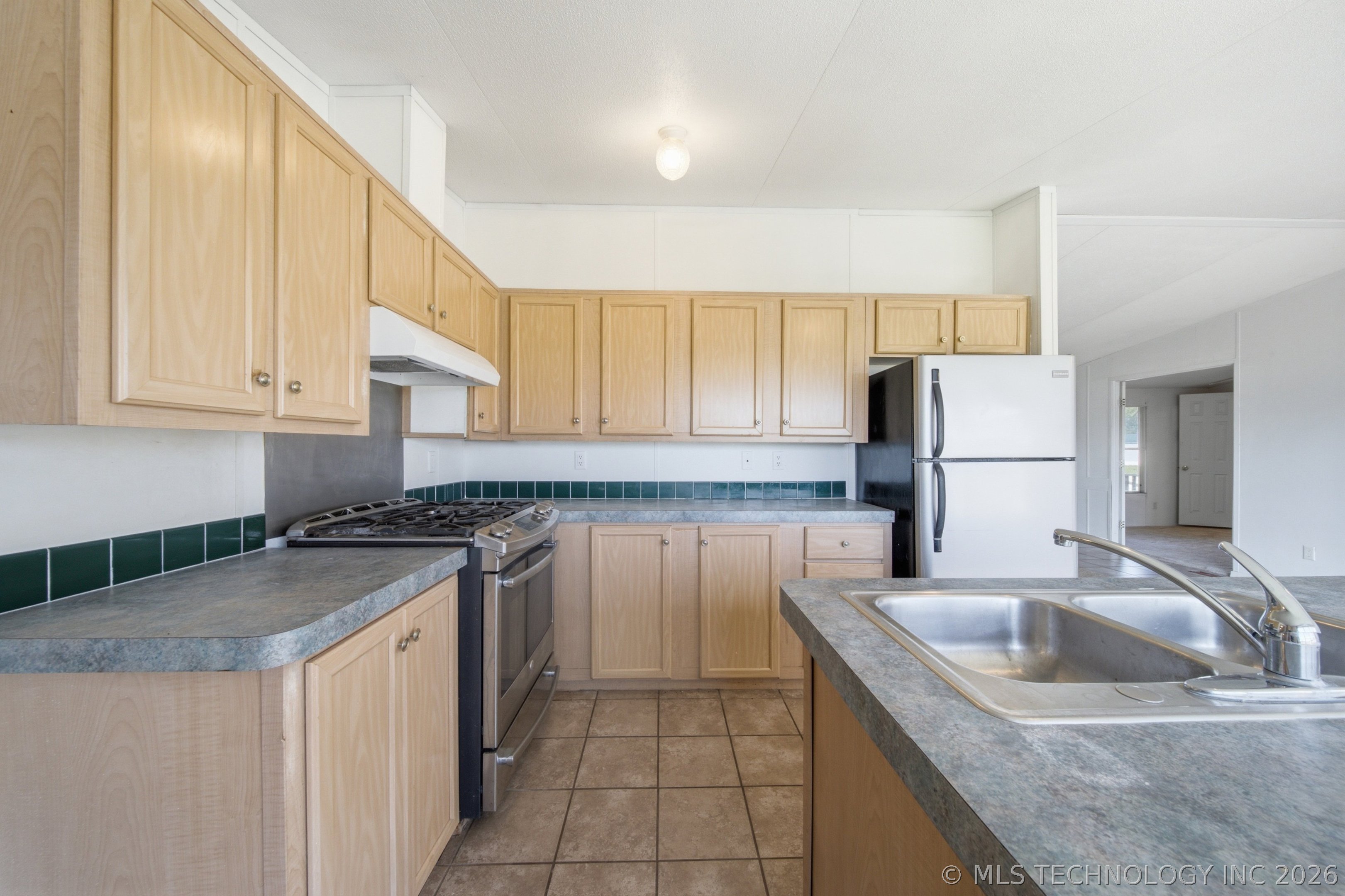 358706 E 5750 Road Property Photo 15