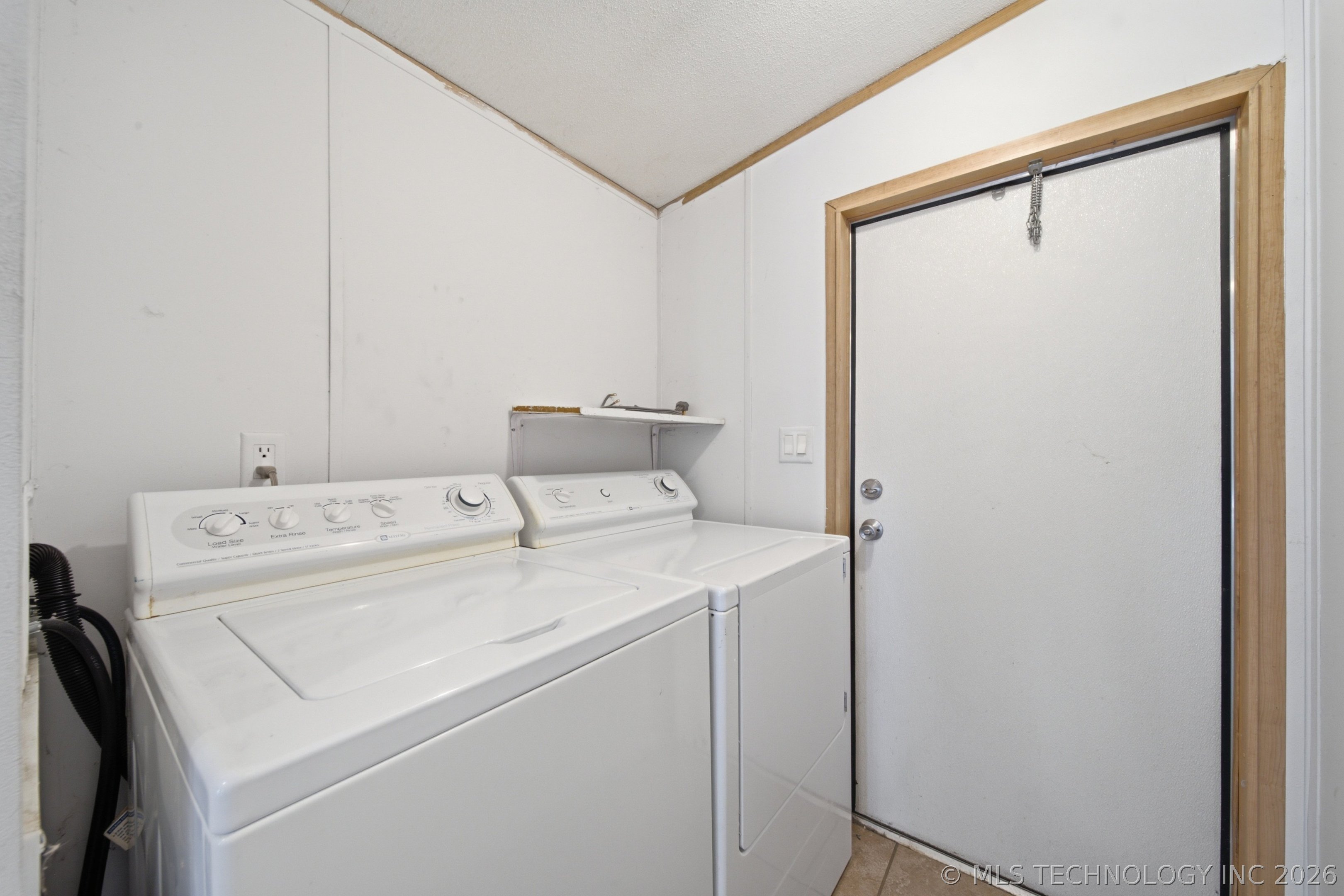 358706 E 5750 Road Property Photo 26
