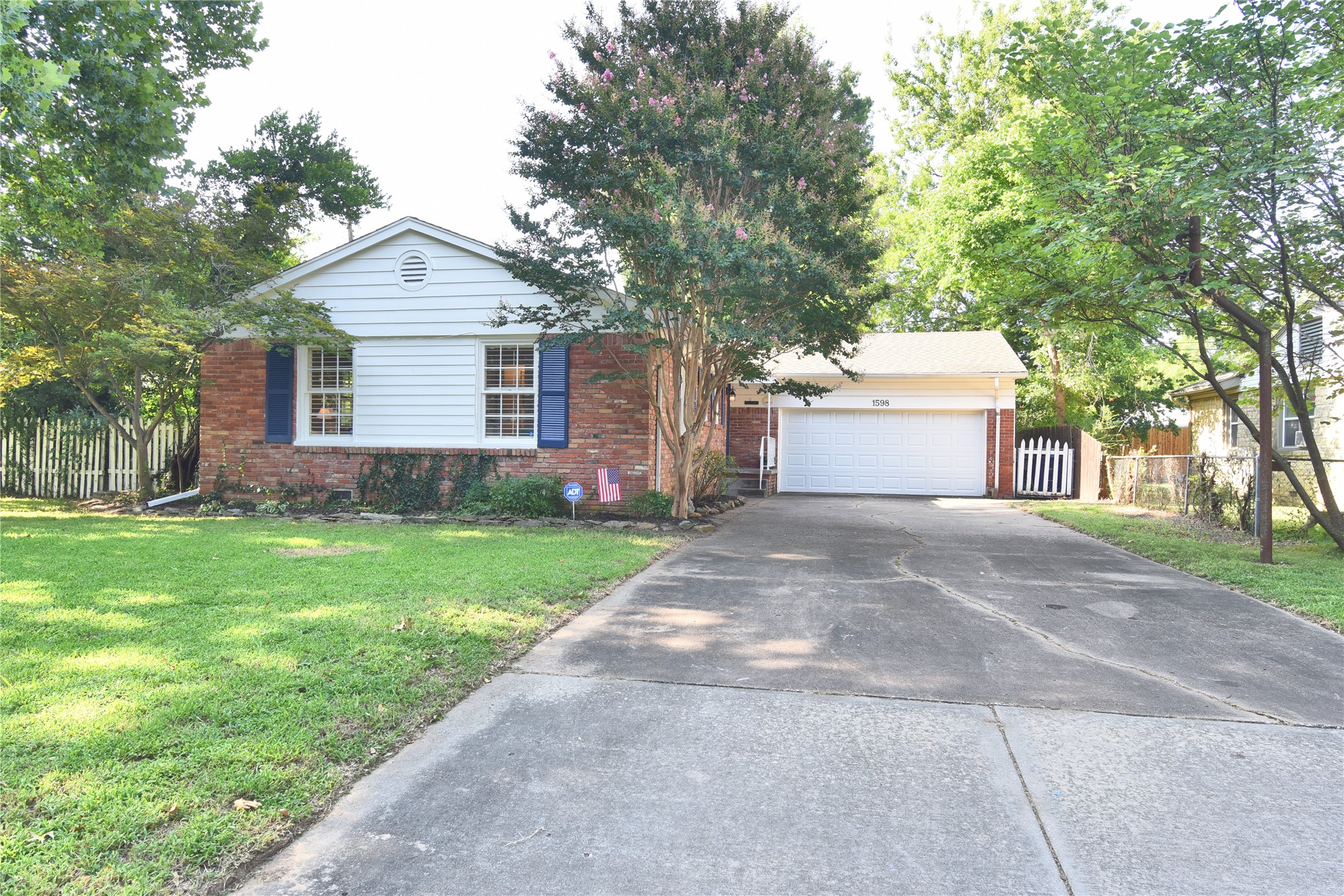 1598 E 60th Place Property Photo 1