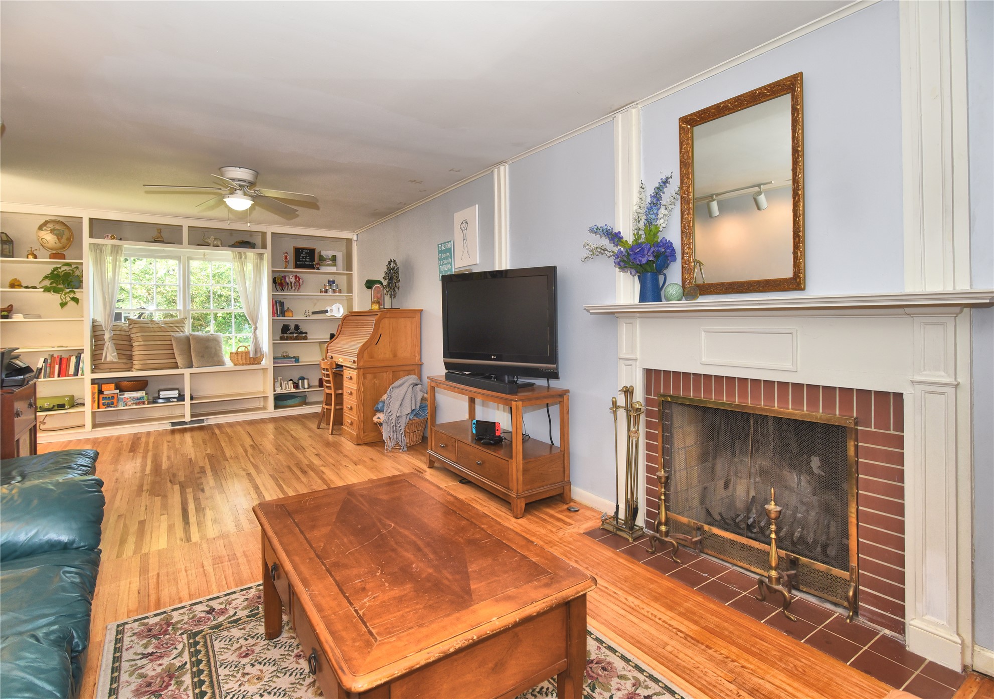 1598 E 60th Place Property Photo 13