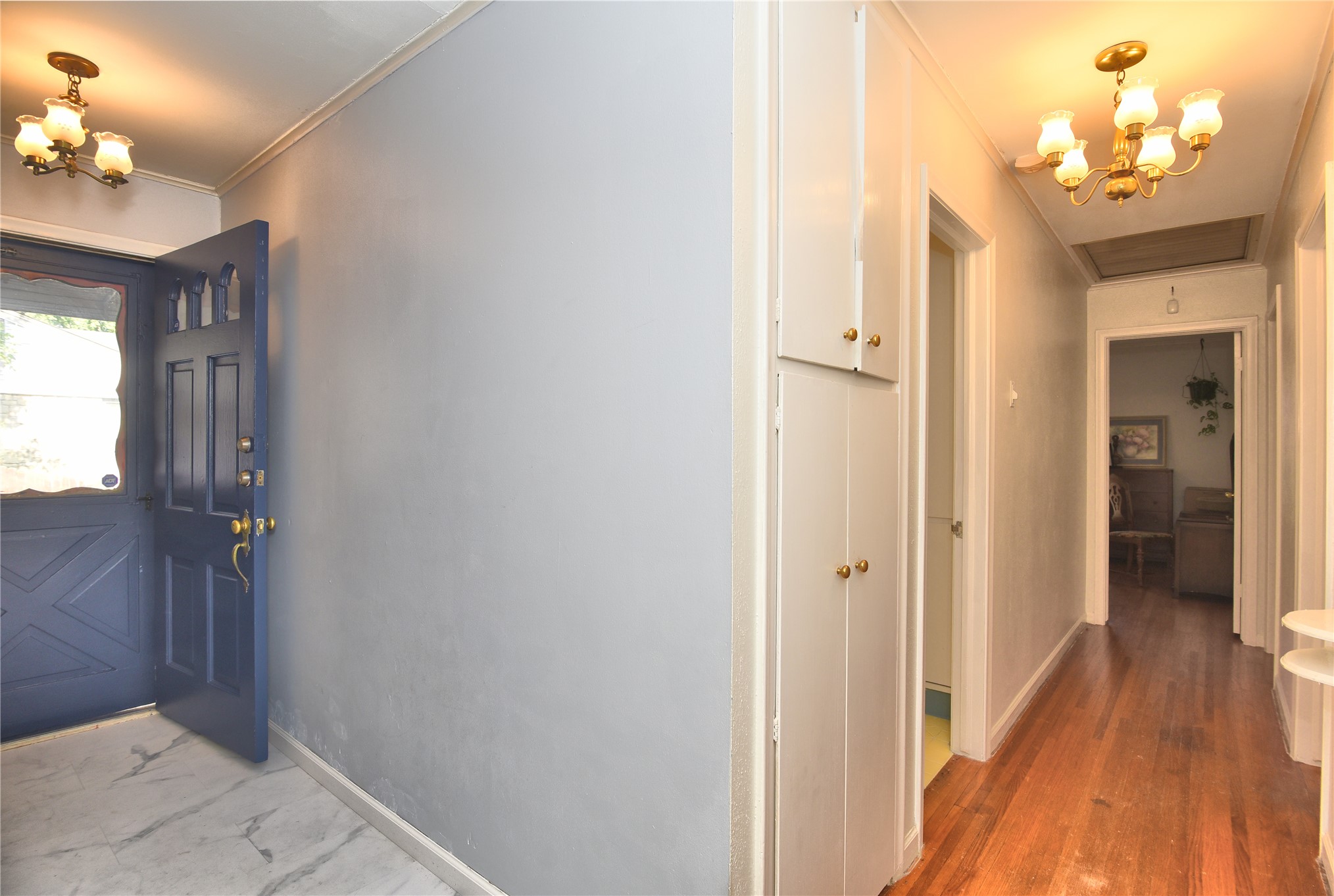 1598 E 60th Place Property Photo 19