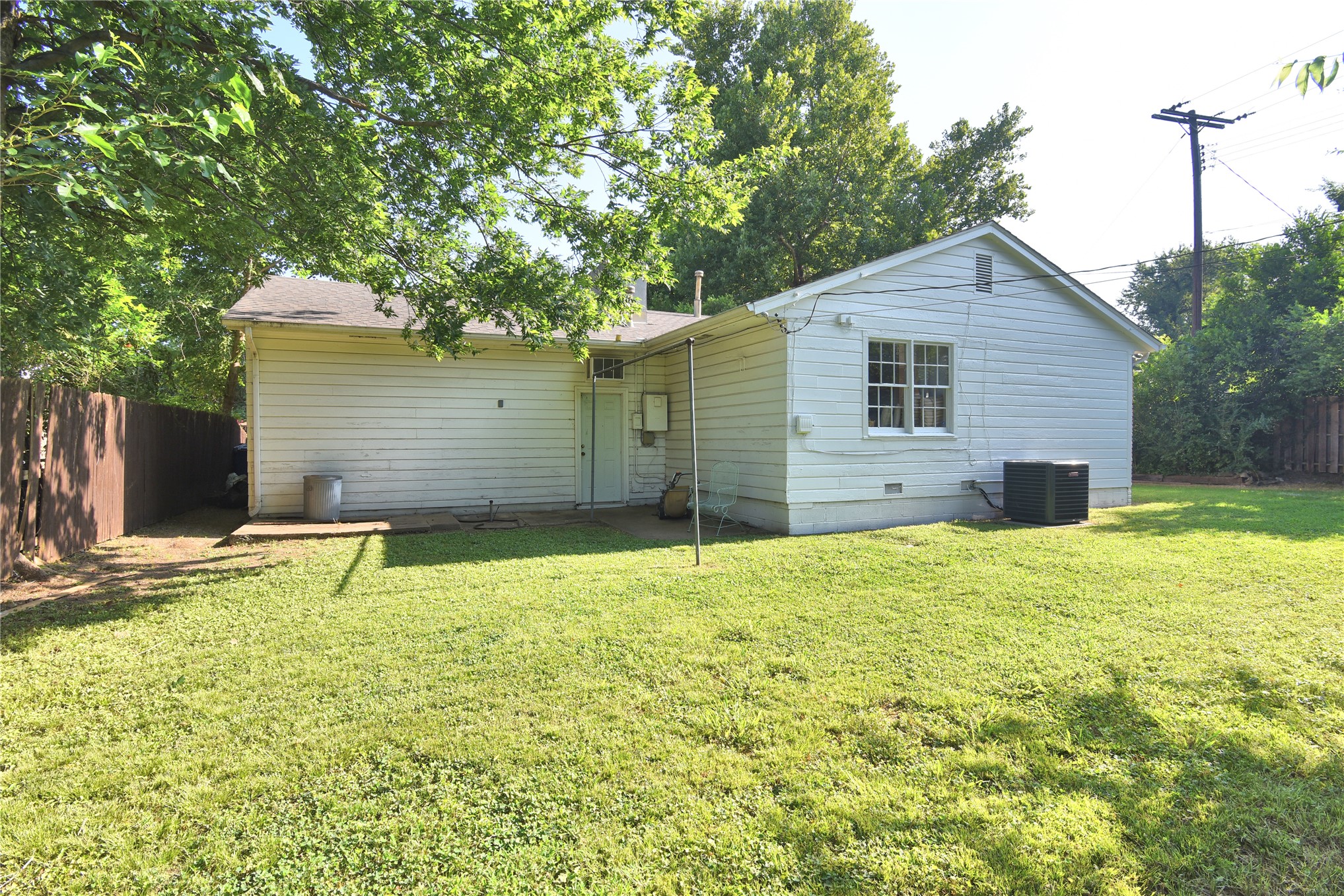 1598 E 60th Place Property Photo 32