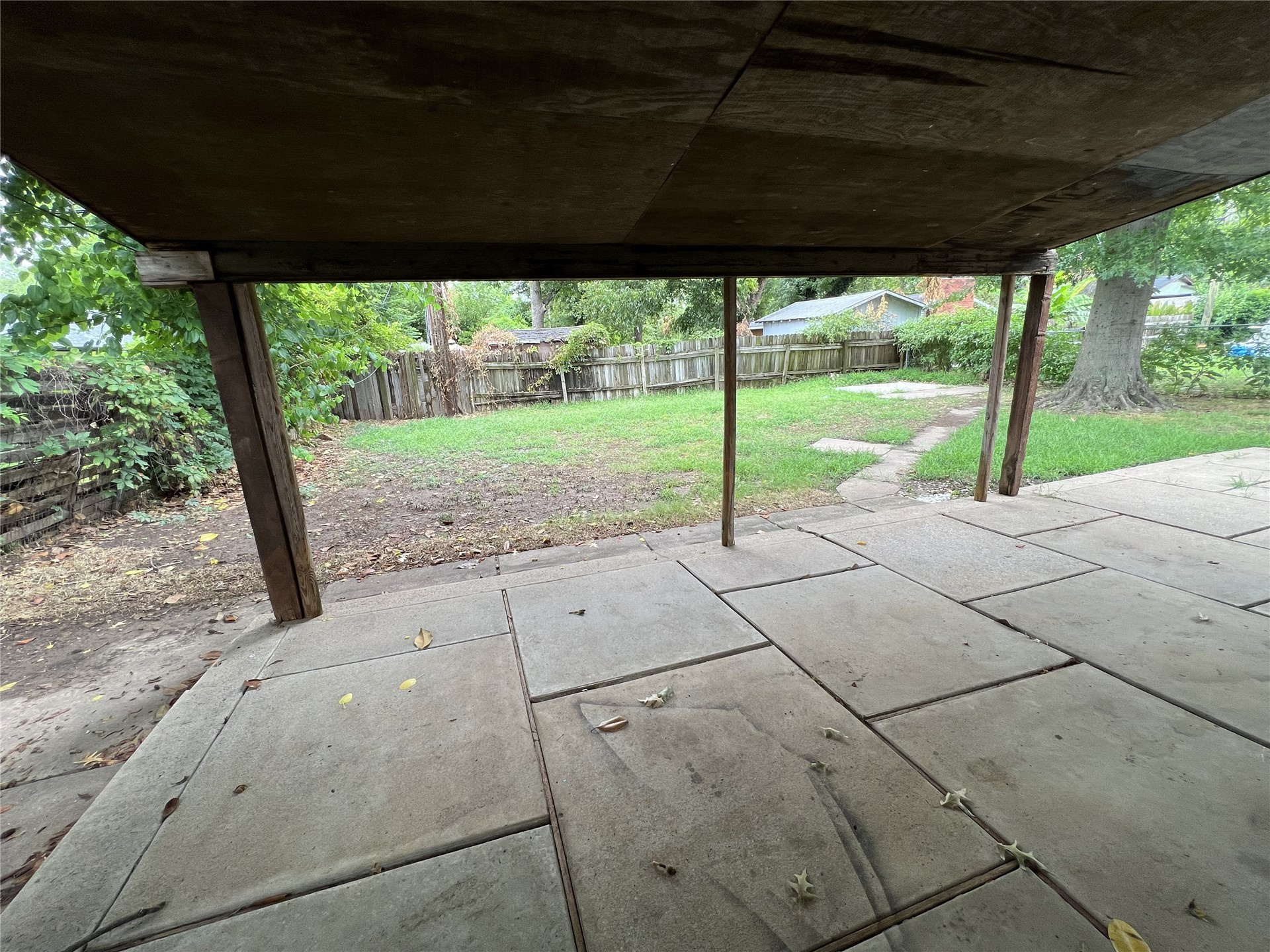 1007 E 49th Street Property Photo 10