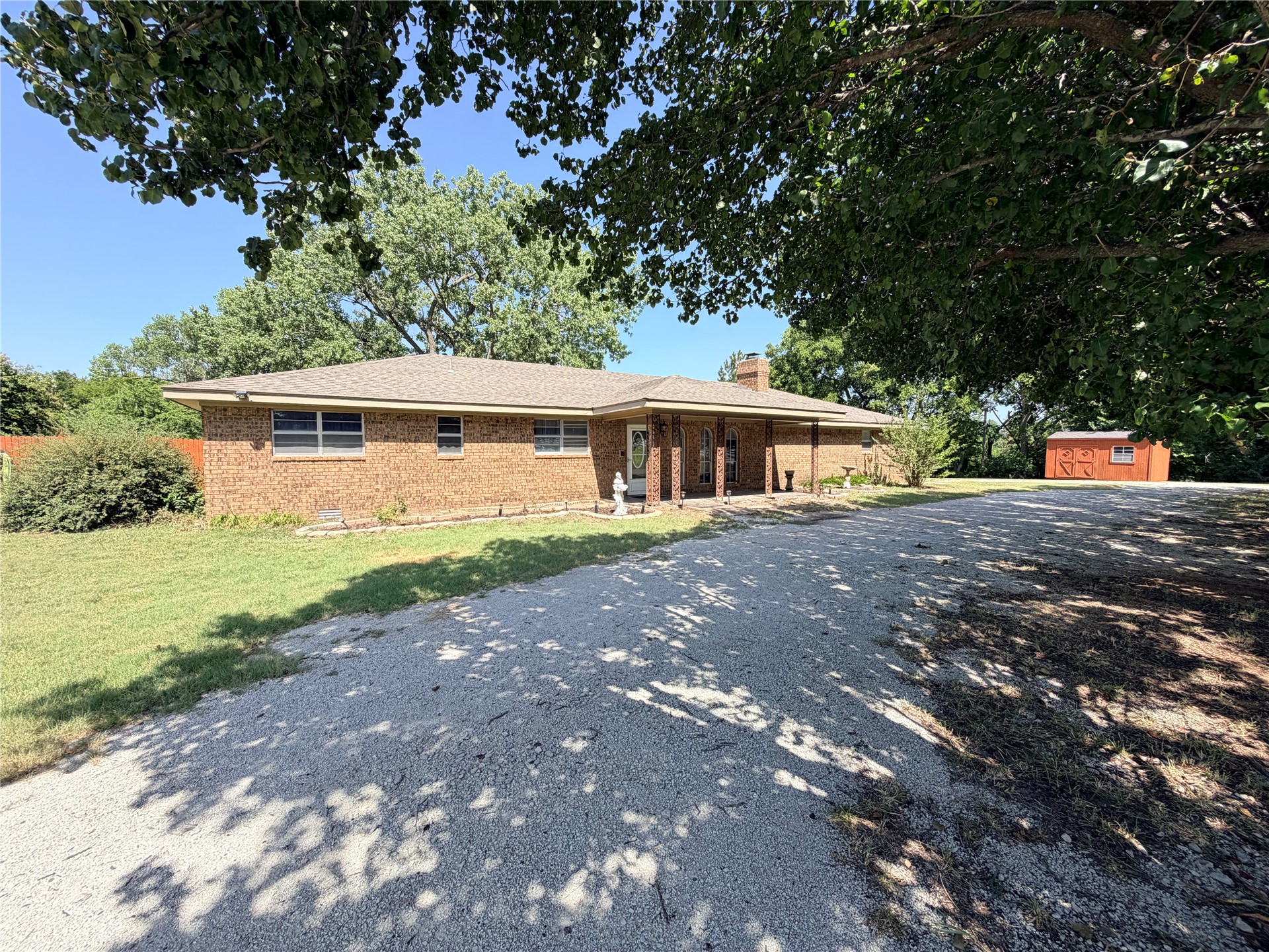 12636 N County Road 3395 Property Photo 3