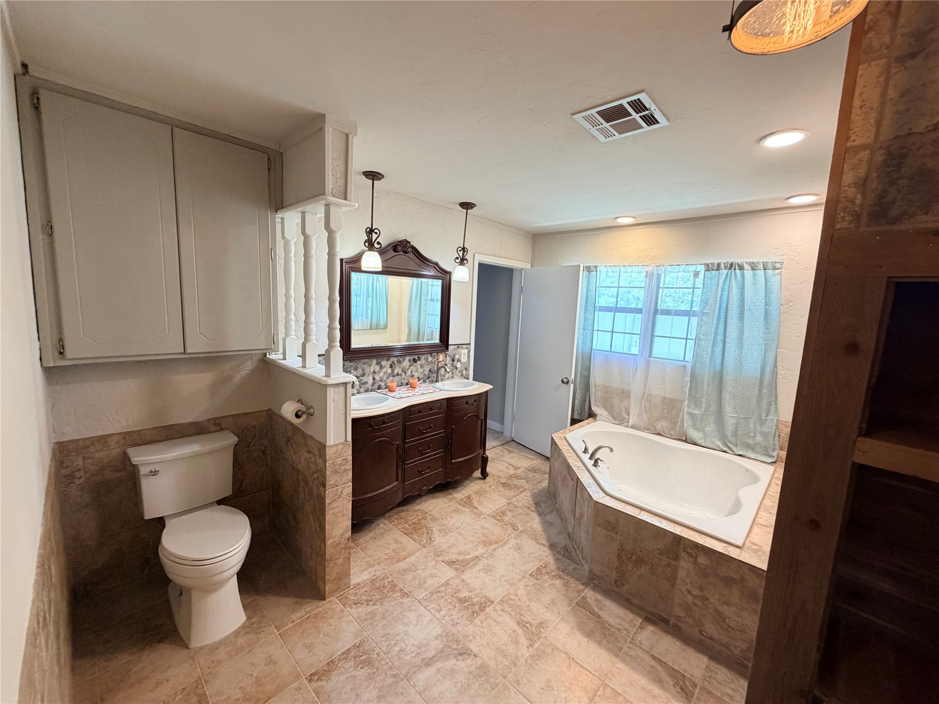 12636 N County Road 3395 Property Photo 16