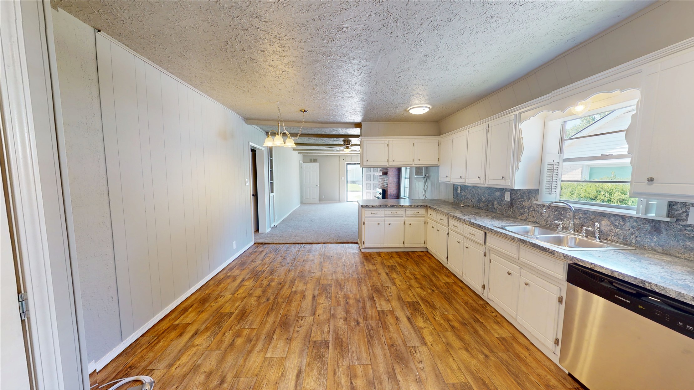 1142 S Stockton Street Property Photo 34