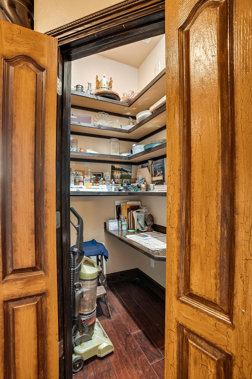 1202 Walker Circle Property Photo 15