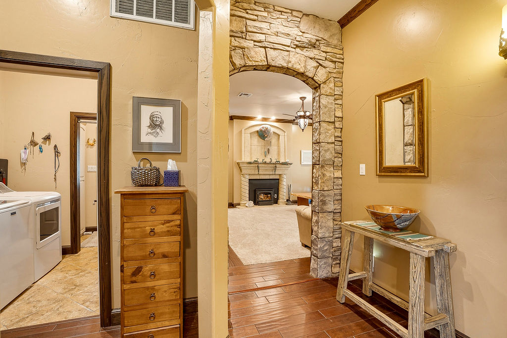 1202 Walker Circle Property Photo 16