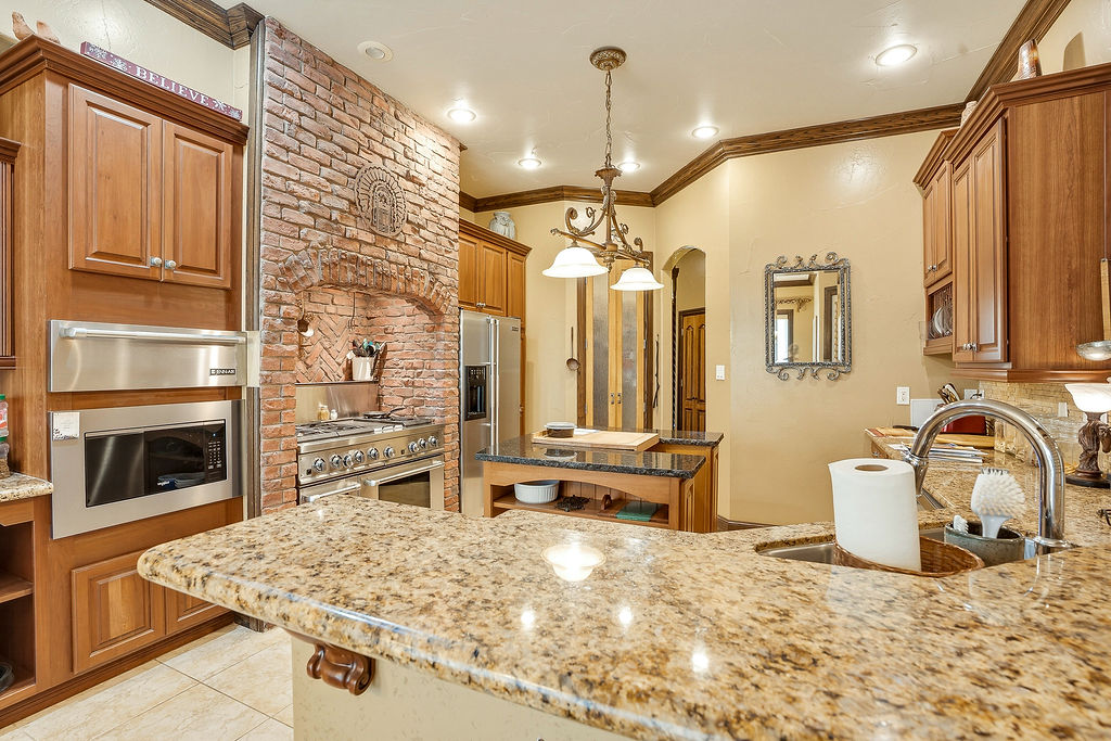1202 Walker Circle Property Photo 17