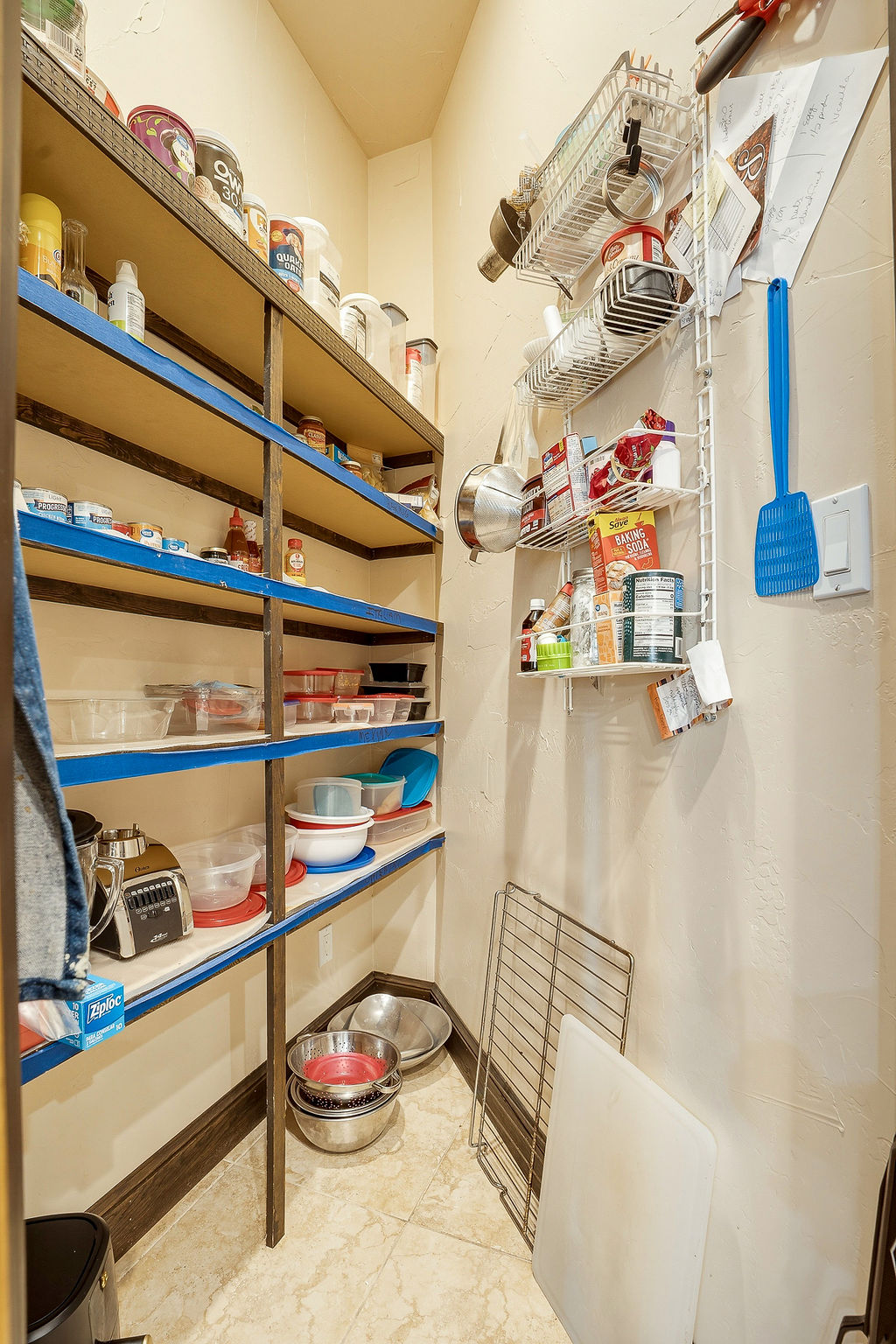 1202 Walker Circle Property Photo 24