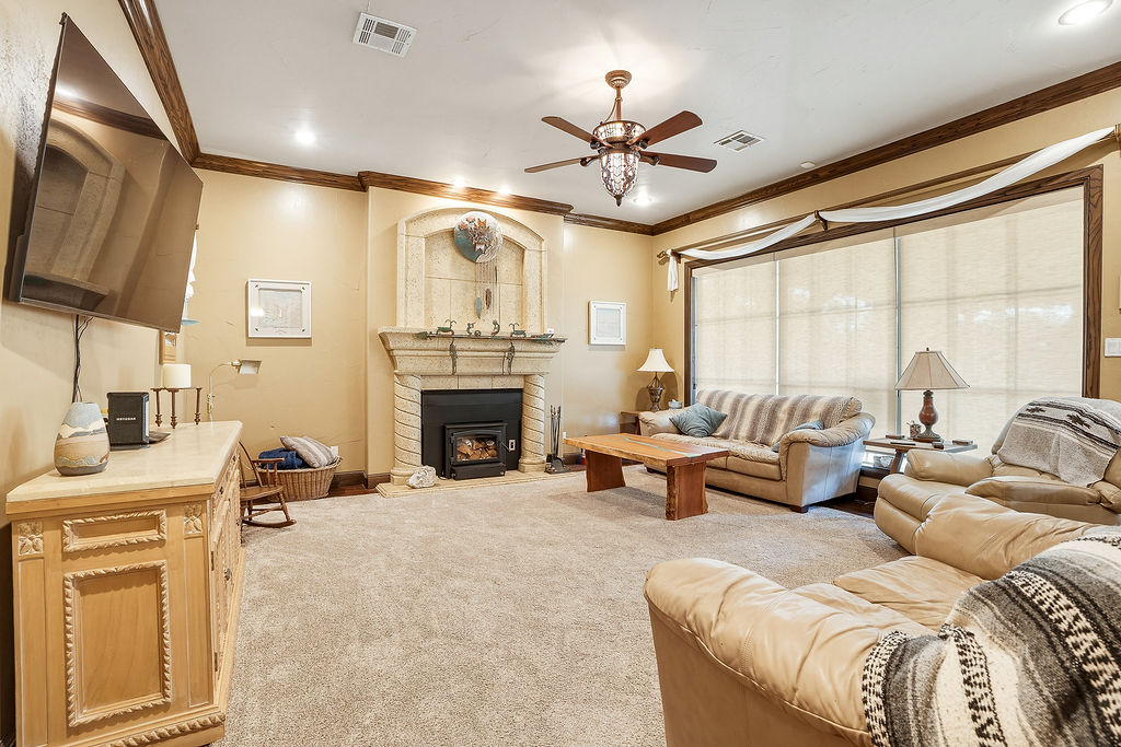 1202 Walker Circle Property Photo 28