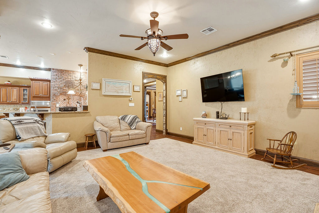 1202 Walker Circle Property Photo 30