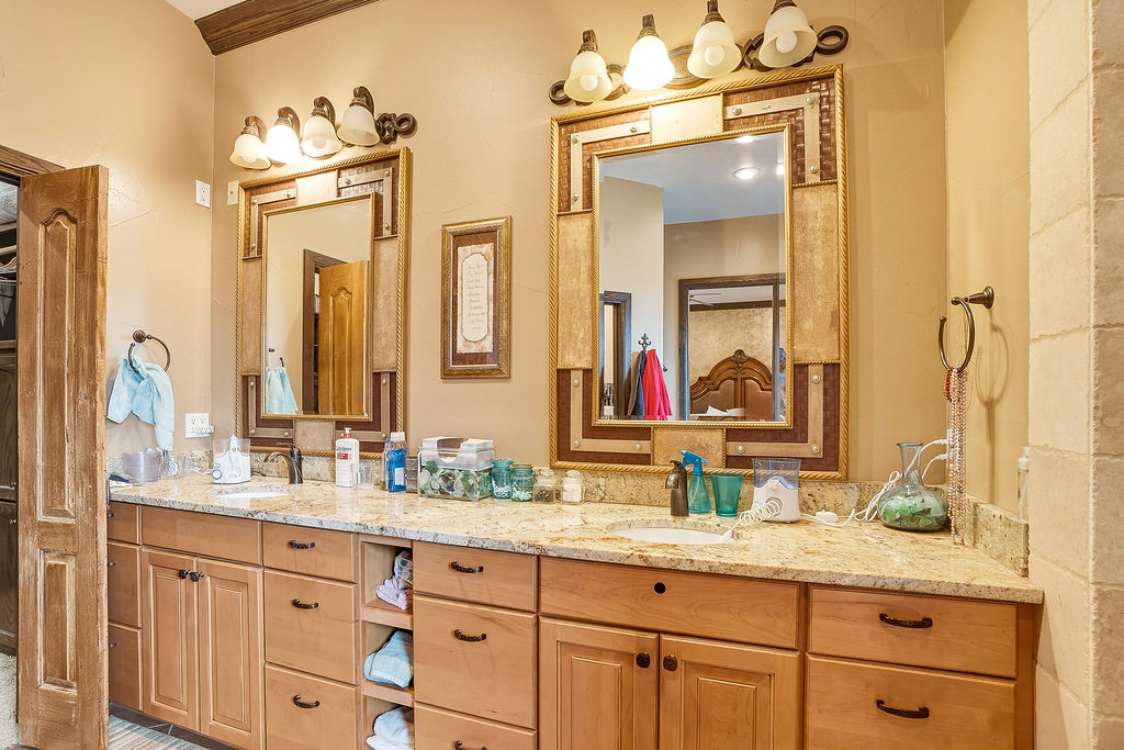 1202 Walker Circle Property Photo 40