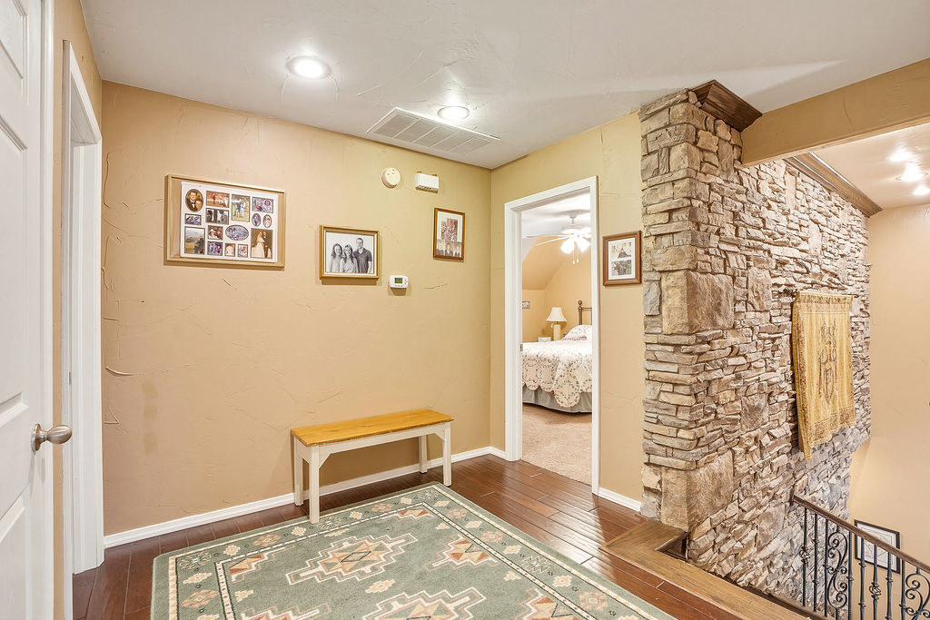 1202 Walker Circle Property Photo 44