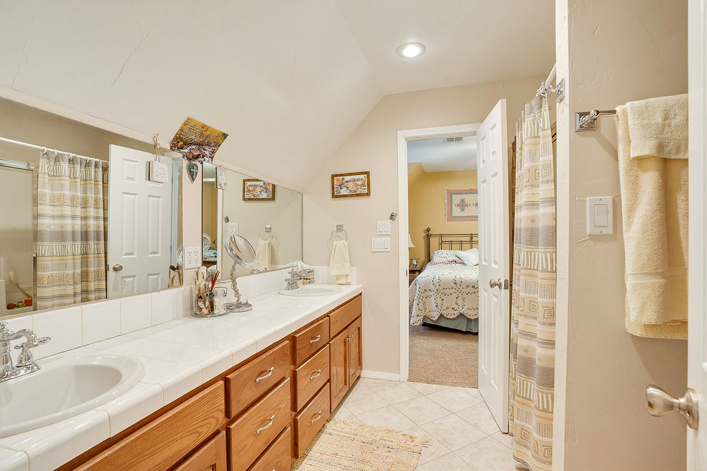 1202 Walker Circle Property Photo 58