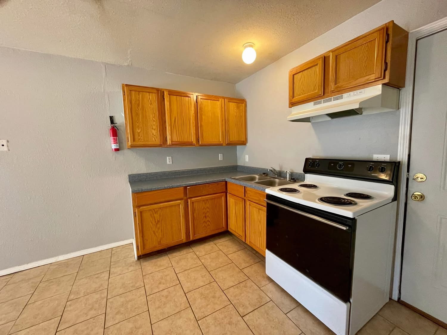 312 S B Property Photo 11