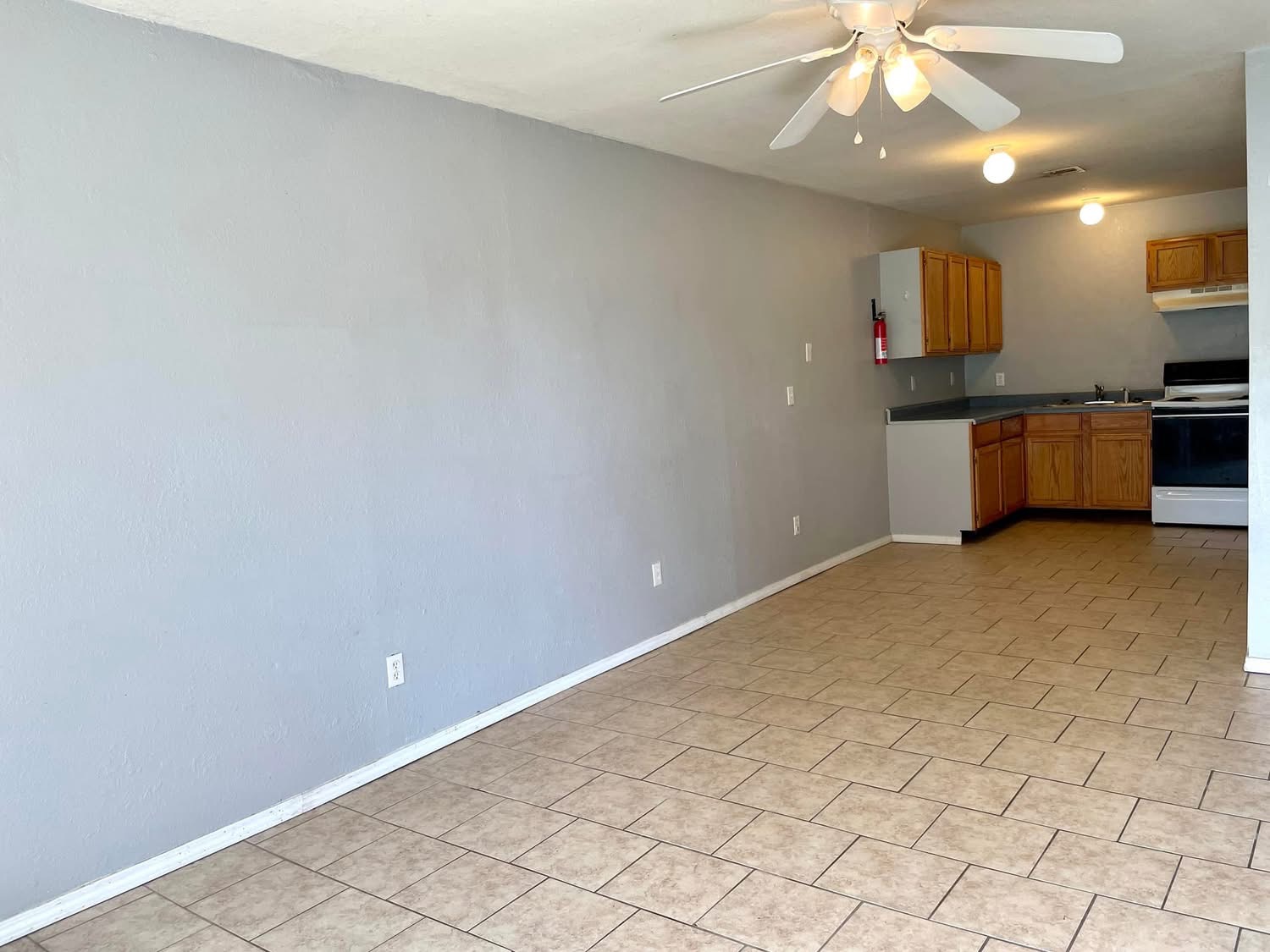 312 S B Property Photo 12