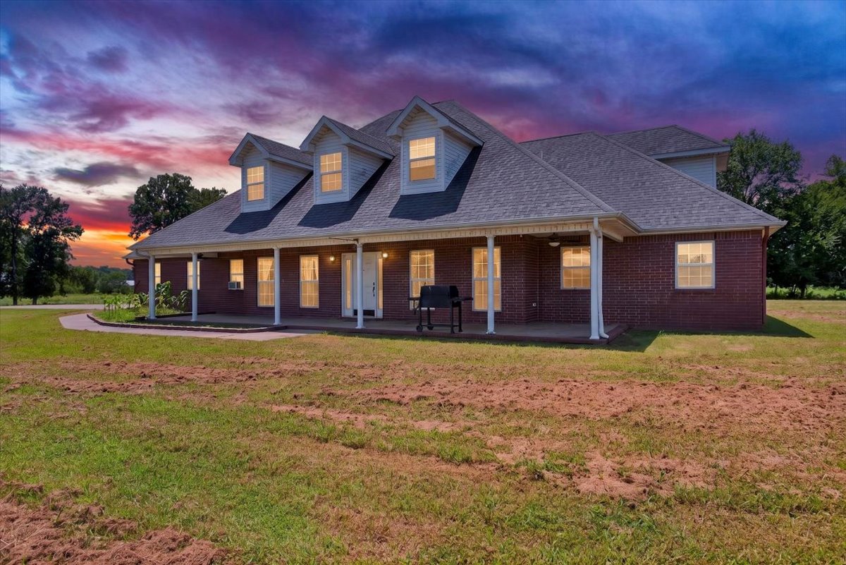 17063 Rhino Property Photo 1