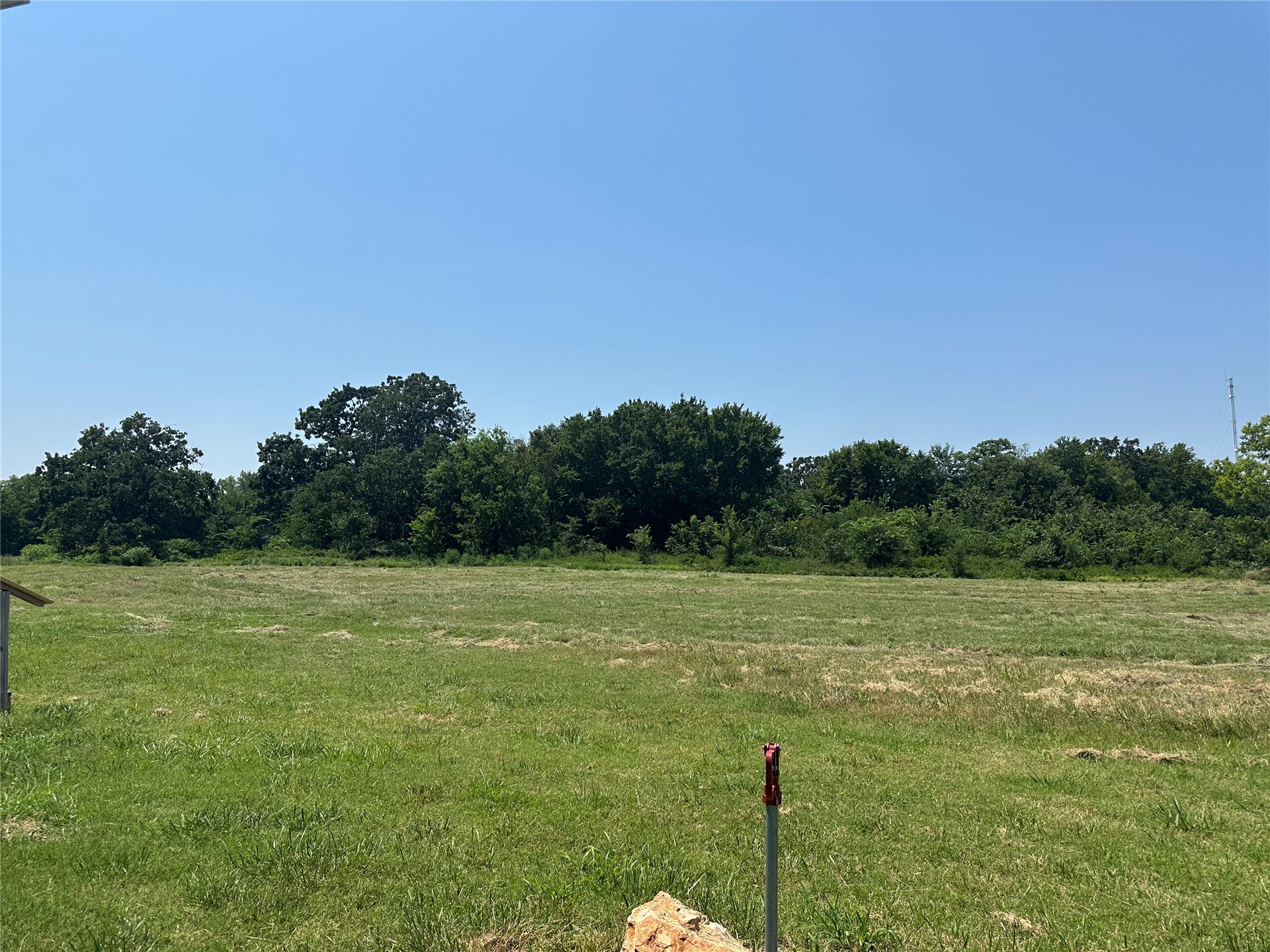 4020 E 474 Lane Property Photo 3