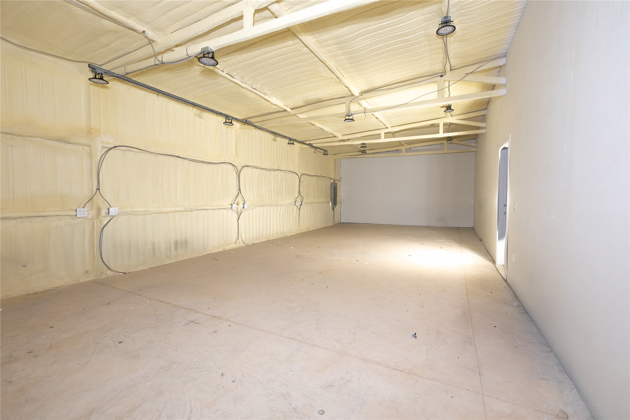 13805 County Road 3500 Property Photo 9