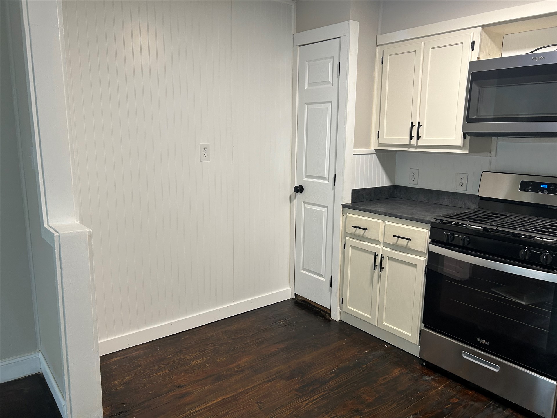 1008 1st Avenue Property Photo 13