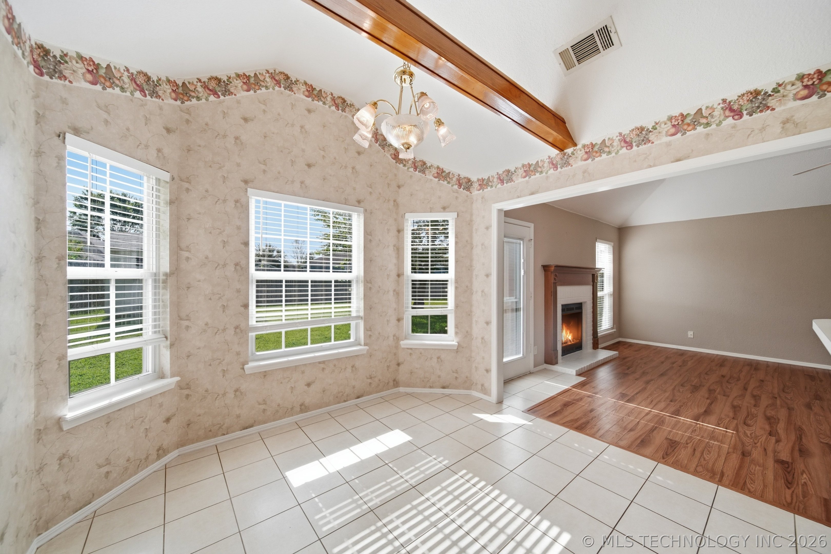 5309 S Narcissus Avenue Property Photo 14