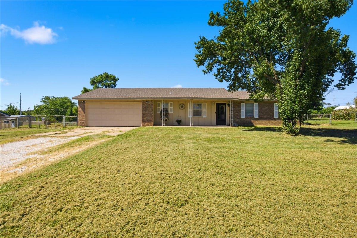 9282 County Road 1540 Property Photo 1