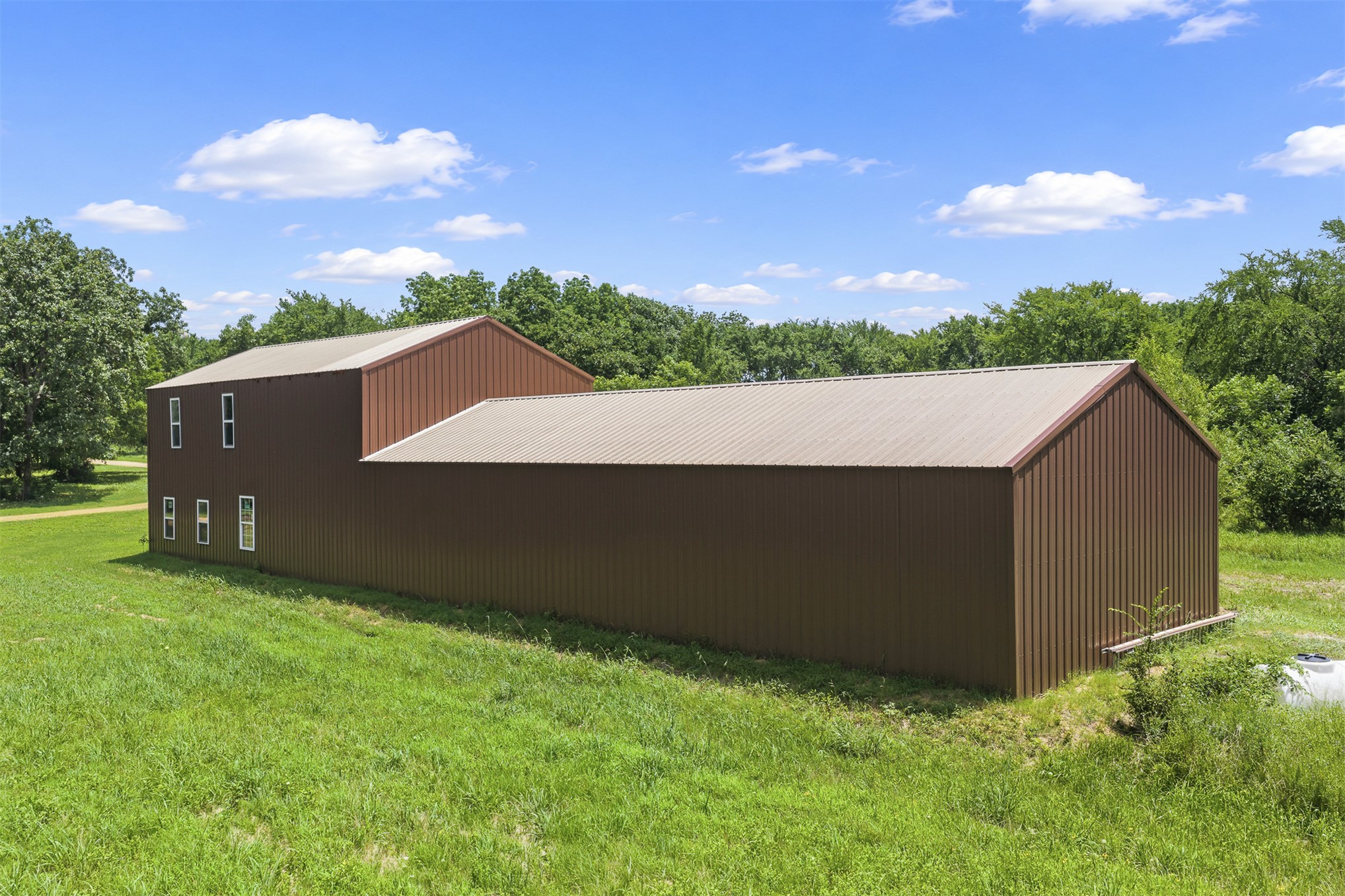 2474 S Log Cabin Property Photo 15