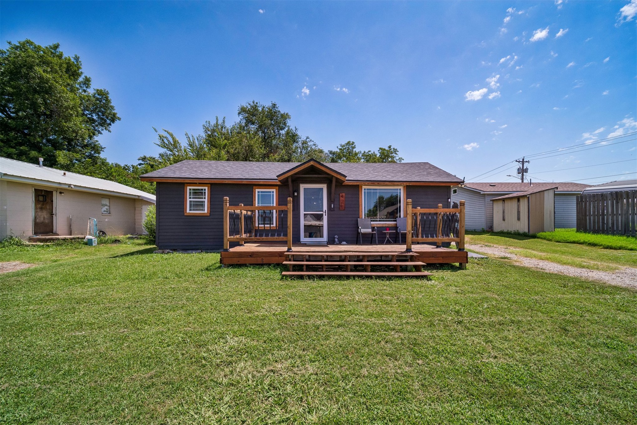 421 S Benjamin Street Property Photo 1
