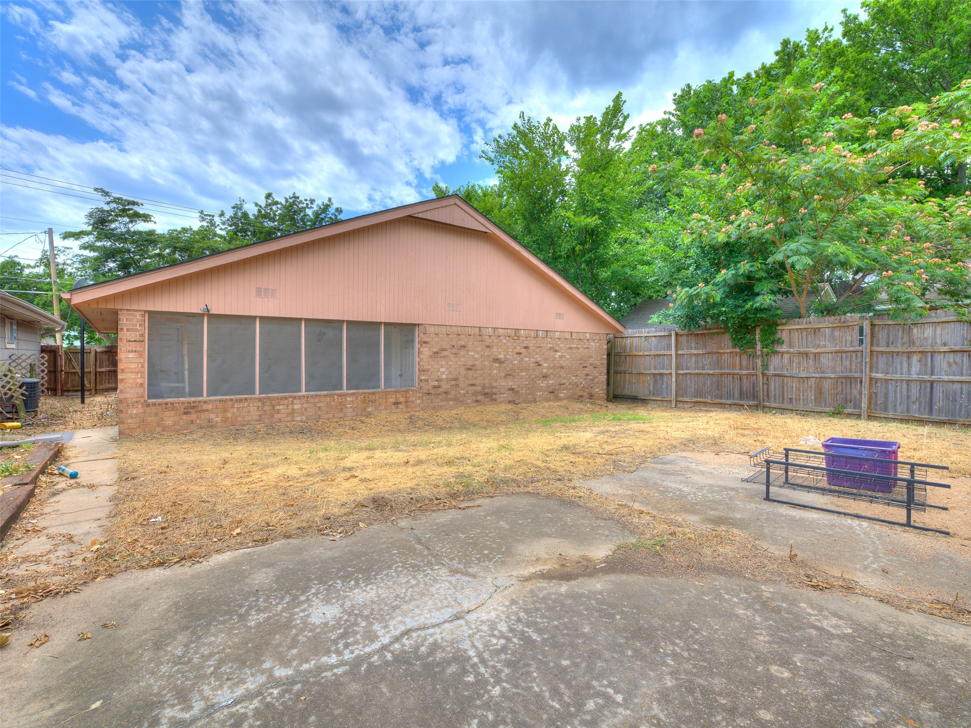 115 S Choctaw Property Photo 13