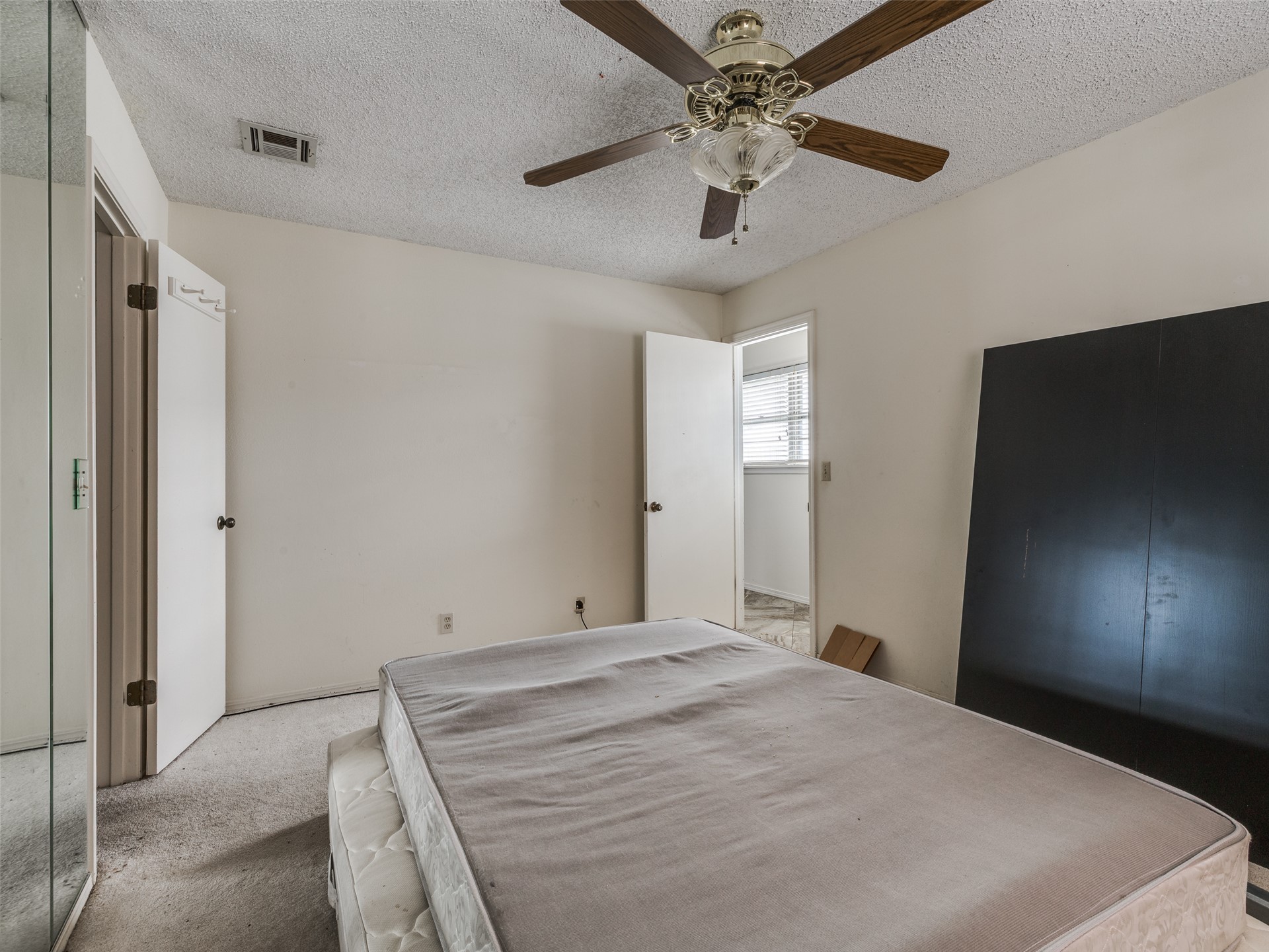 115 S Choctaw Property Photo 25