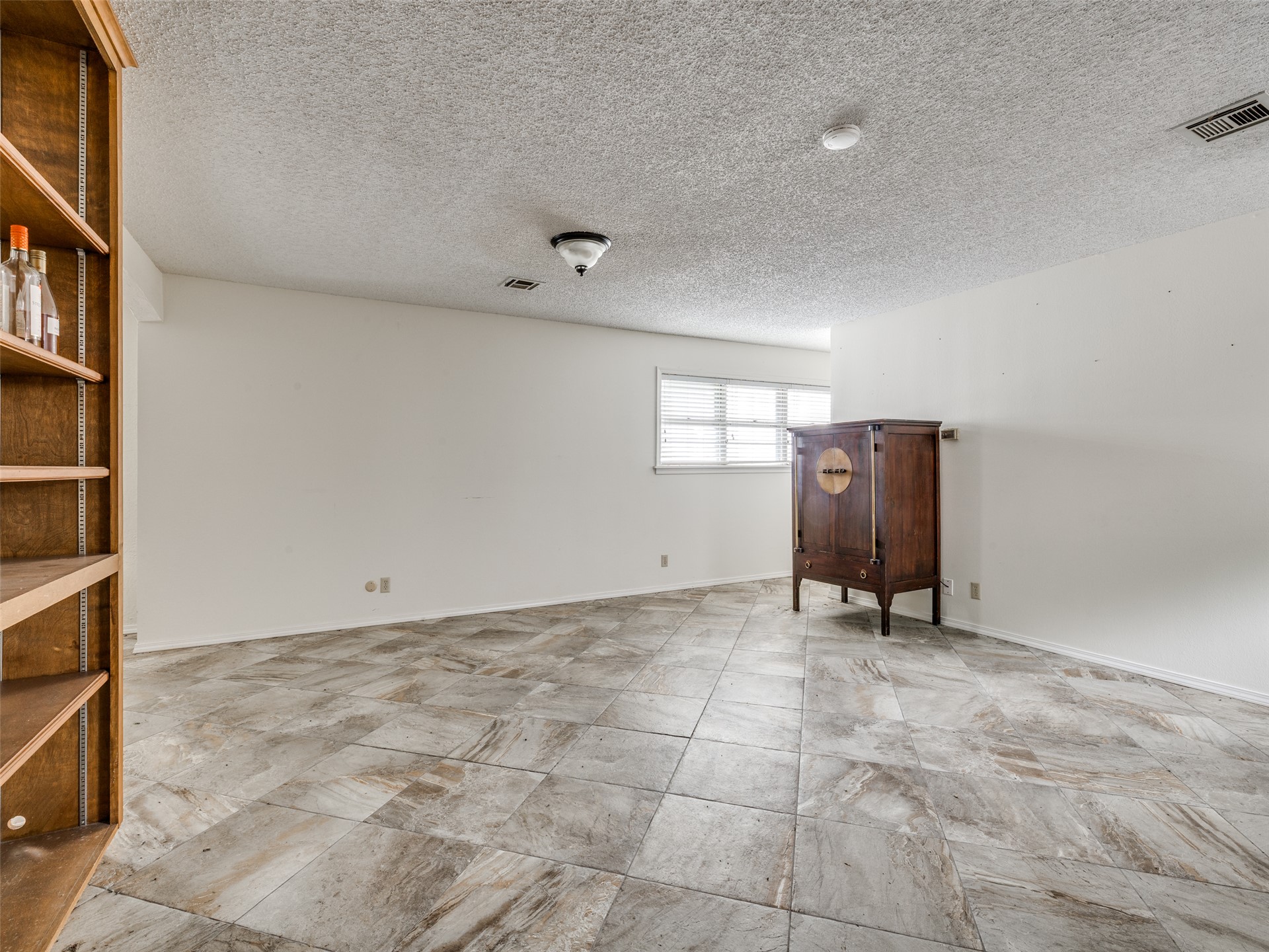 115 S Choctaw Property Photo 31