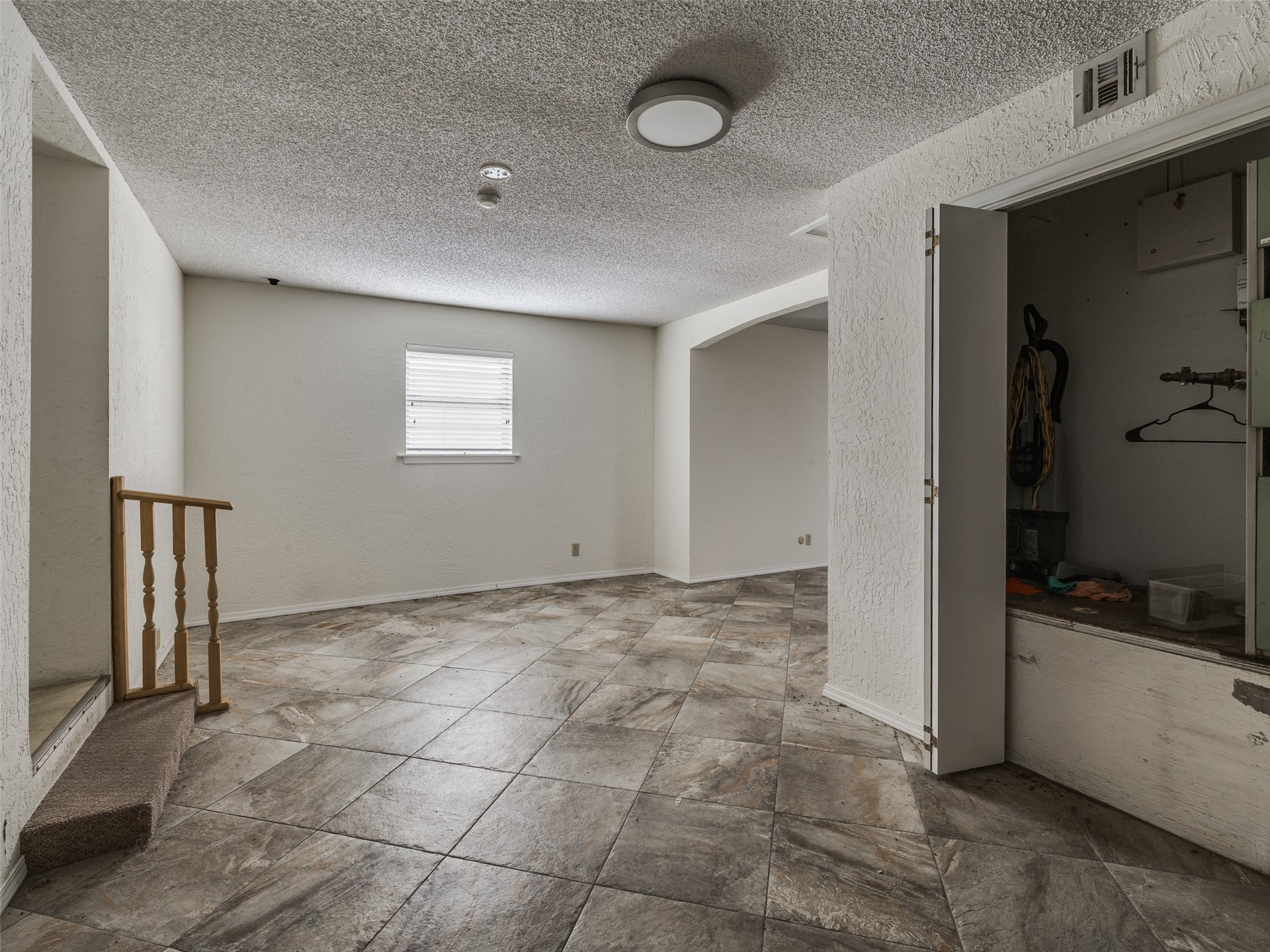 115 S Choctaw Property Photo 35