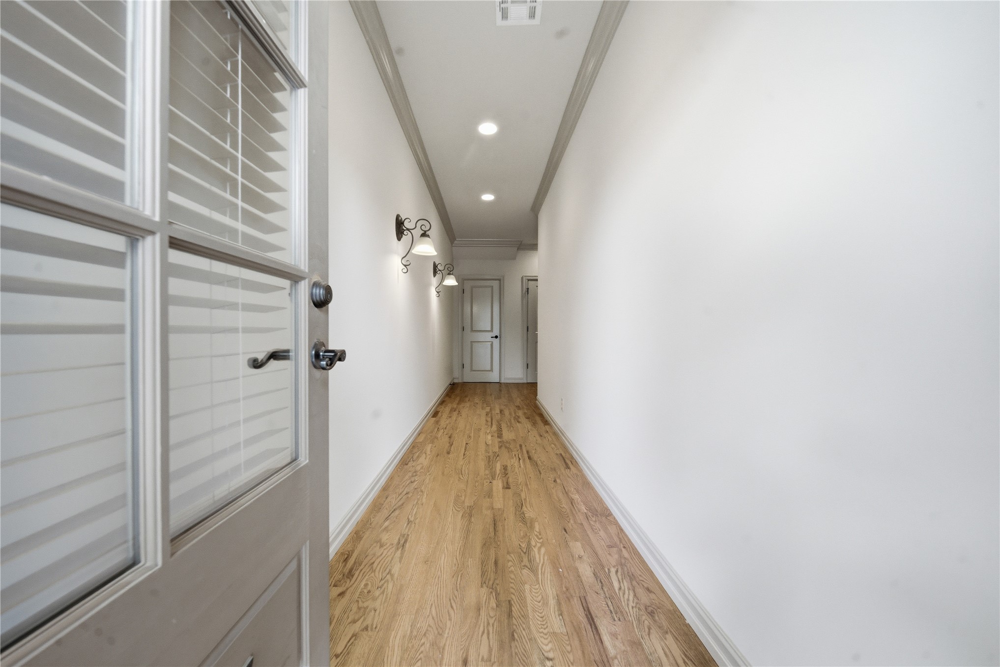 1333 E 41st Place 1333 Property Photo 4
