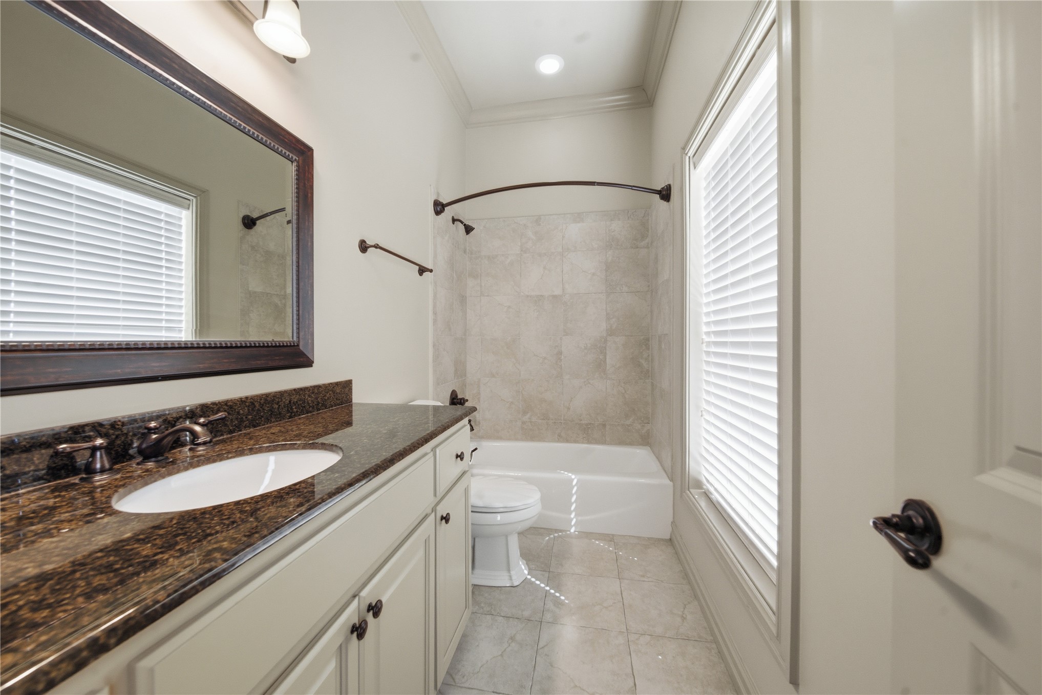 1333 E 41st Place 1333 Property Photo 28