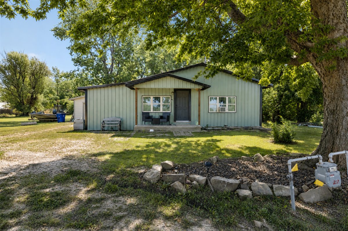 450 S Delaware Avenue Property Photo 2
